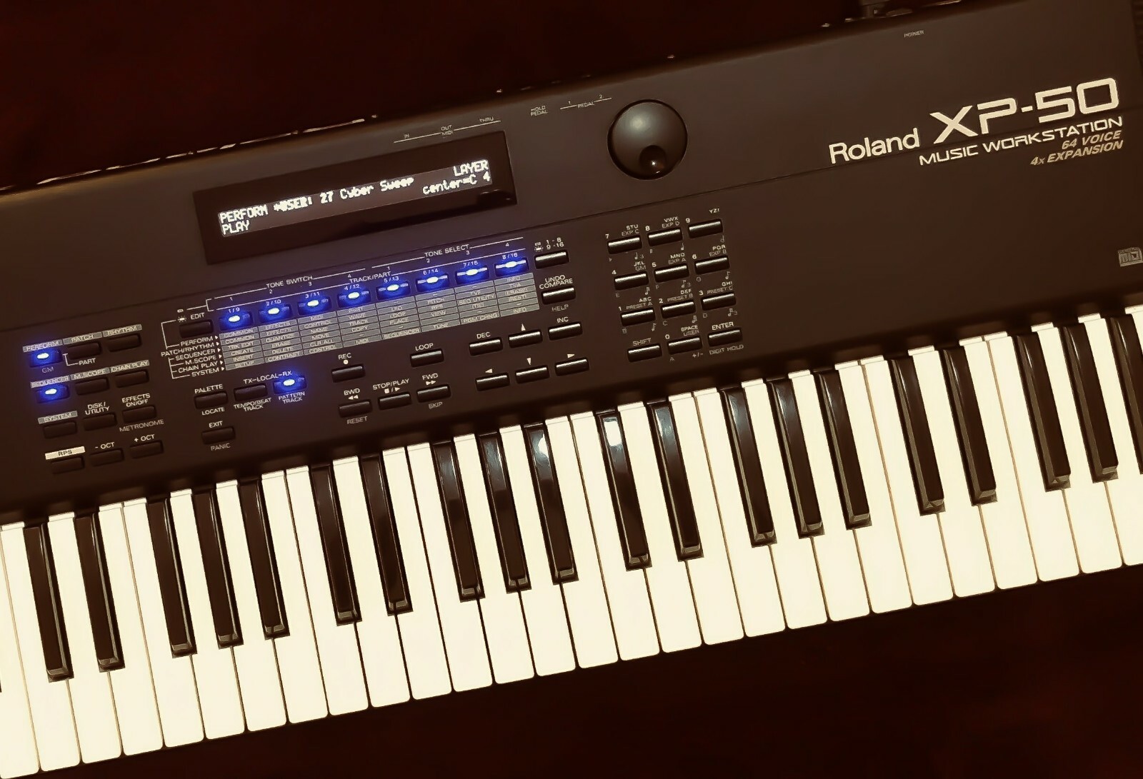 Roland XP-30 / XP-50 (Super Enhanced Black) LUX PMVA LED Display !
