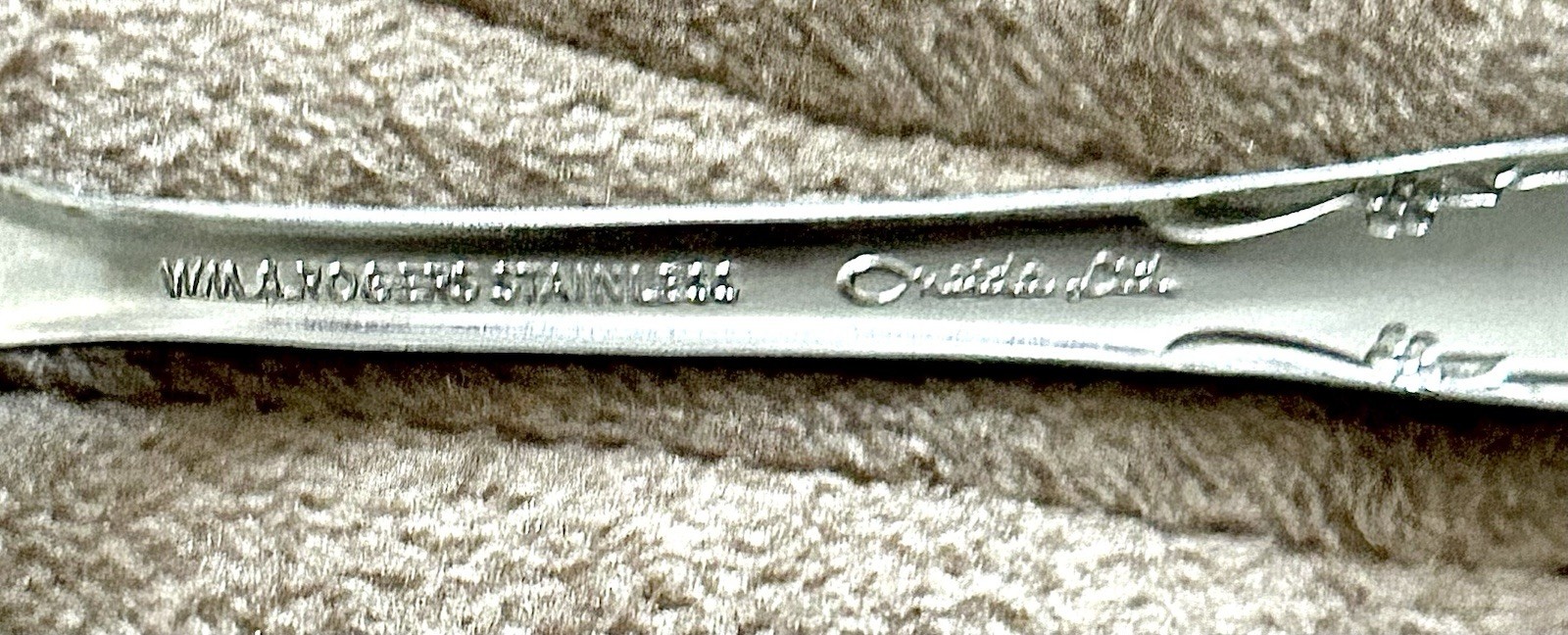 WM A Rogers Oneida Ltd FENWAY Stainless *** (4) Iced Teaspoons ***