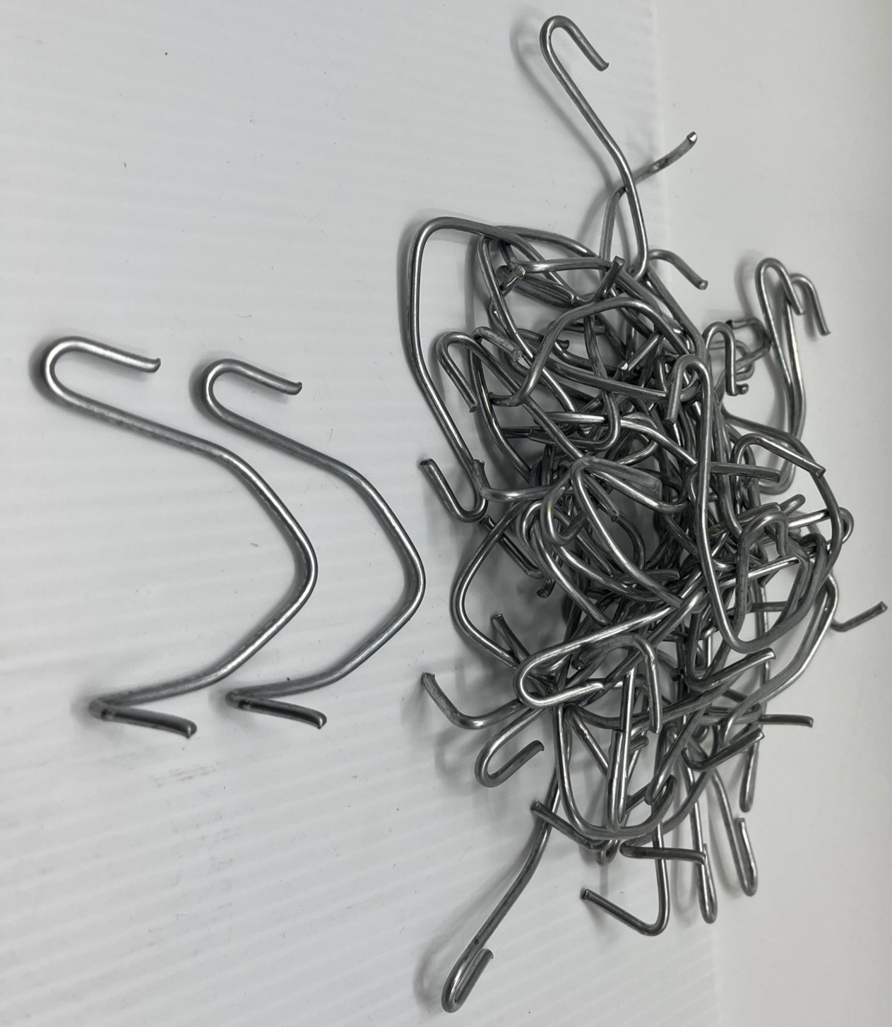 T-Post Fastener Galvanized 50-pk Post Clips {26}