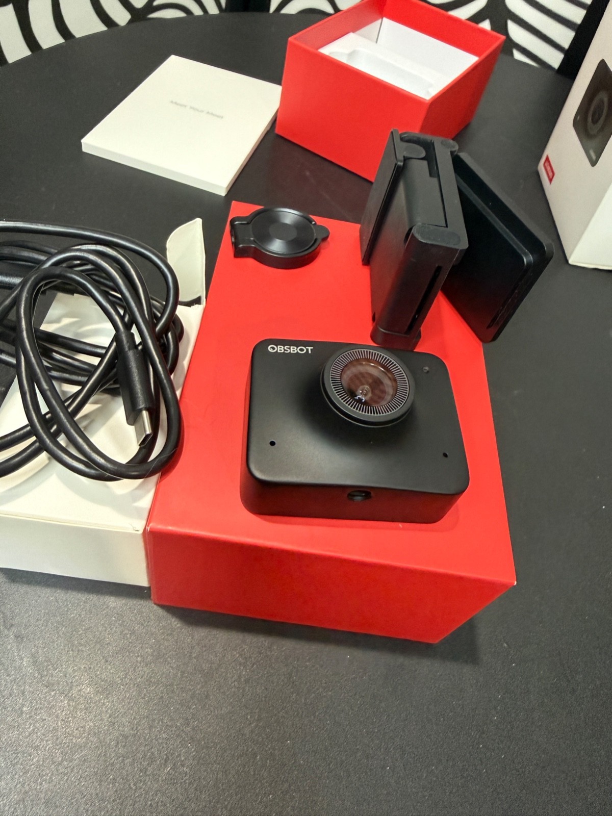 OBSBOT Meet 2-4K Webcam for PC with 1/2" Sensor, AI Framing, Autofocus, tiny
