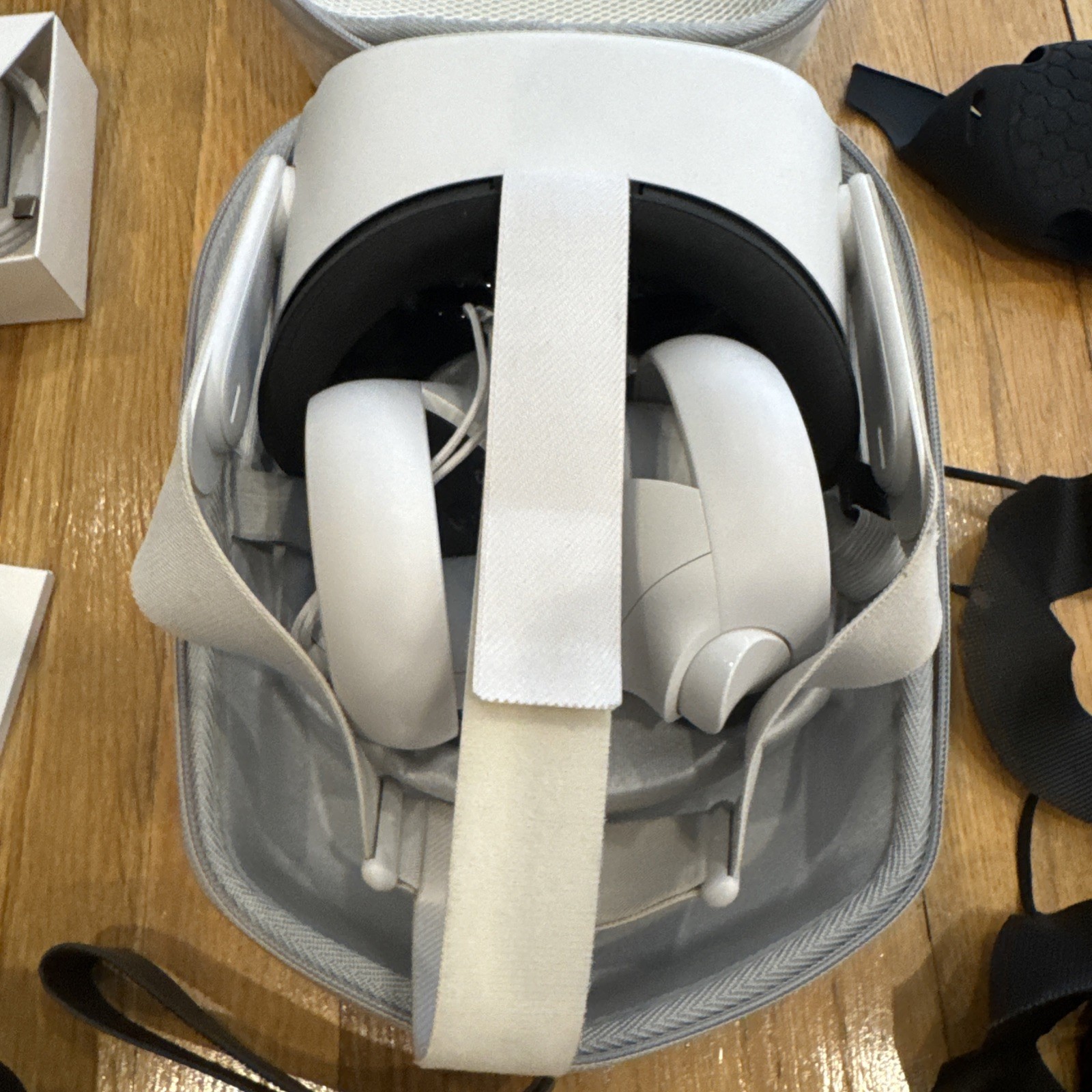 2 Meta Oculus Quest 2 VR Headset Bundle W/ Controllers, Carrying Case & Battery
