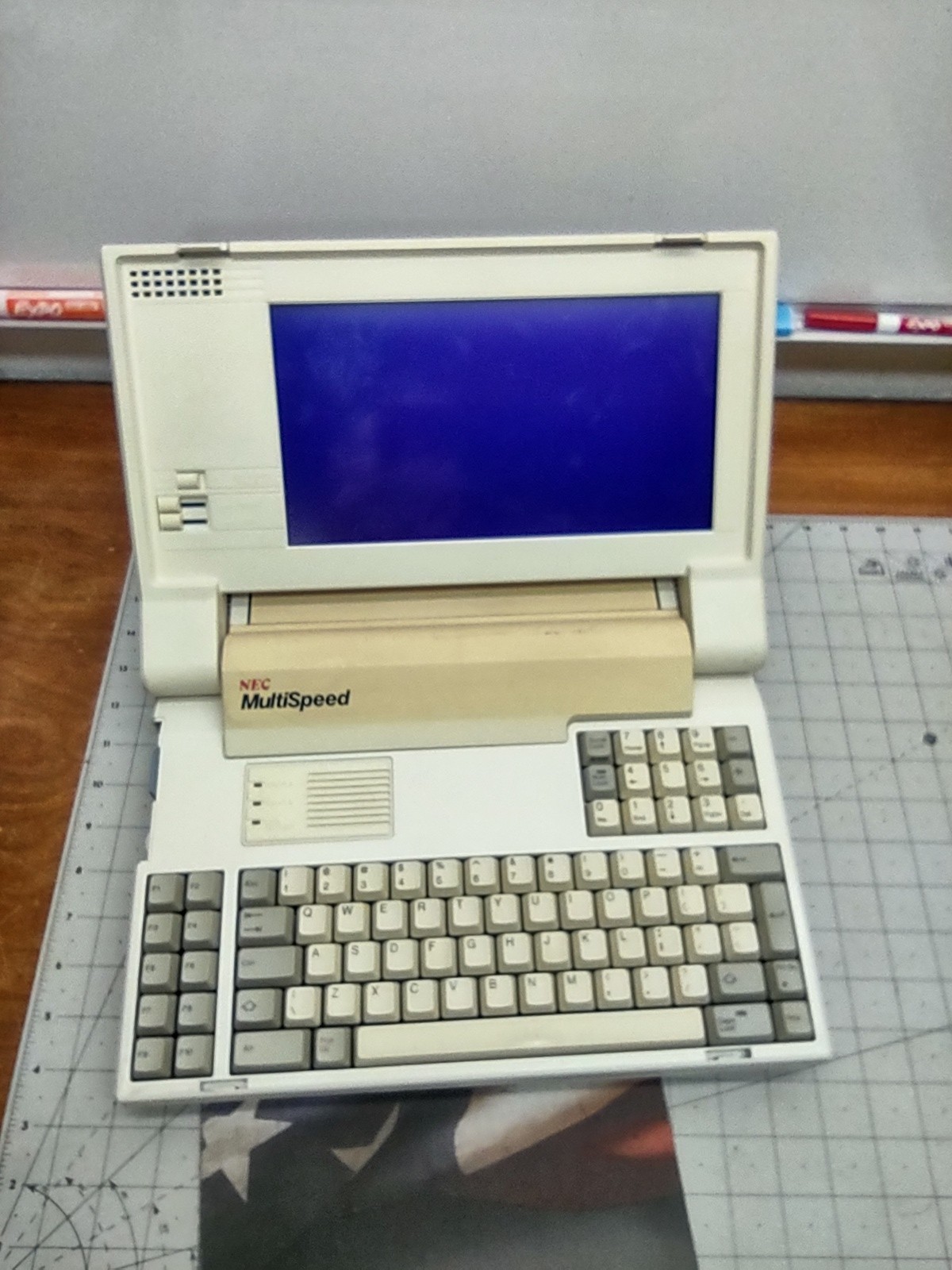 Vtg NEC MultiSpeed PC-16-02 Laptop Computer Blue Screen missing one cover