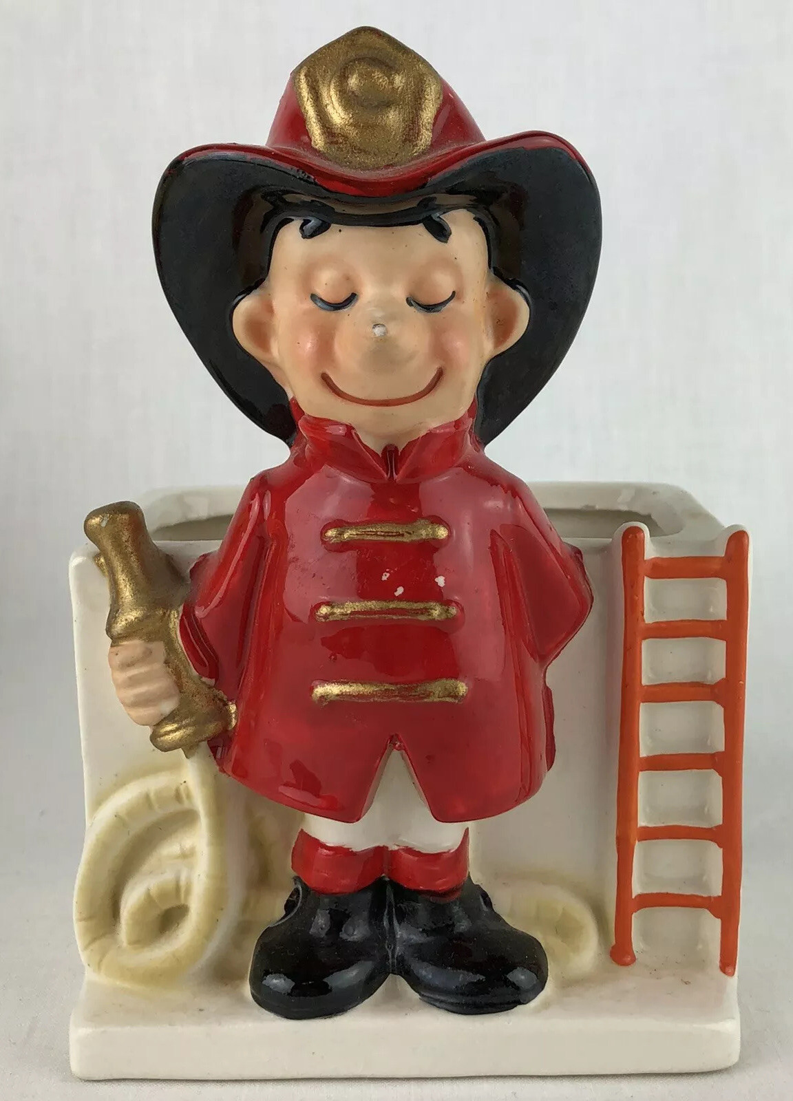 Inarco Fireman Figural Planter Made In USA E3981 Fire Fighter Vintage