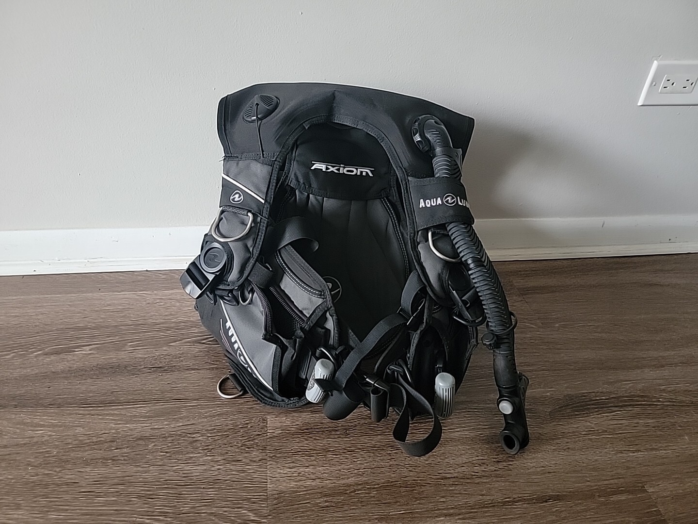 AquaLung BCD Axiom Size XS