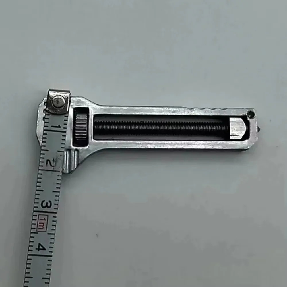 1PC EDC Multi Tool Compact Pocket Knife Screwdriver Keychain Camping Survival