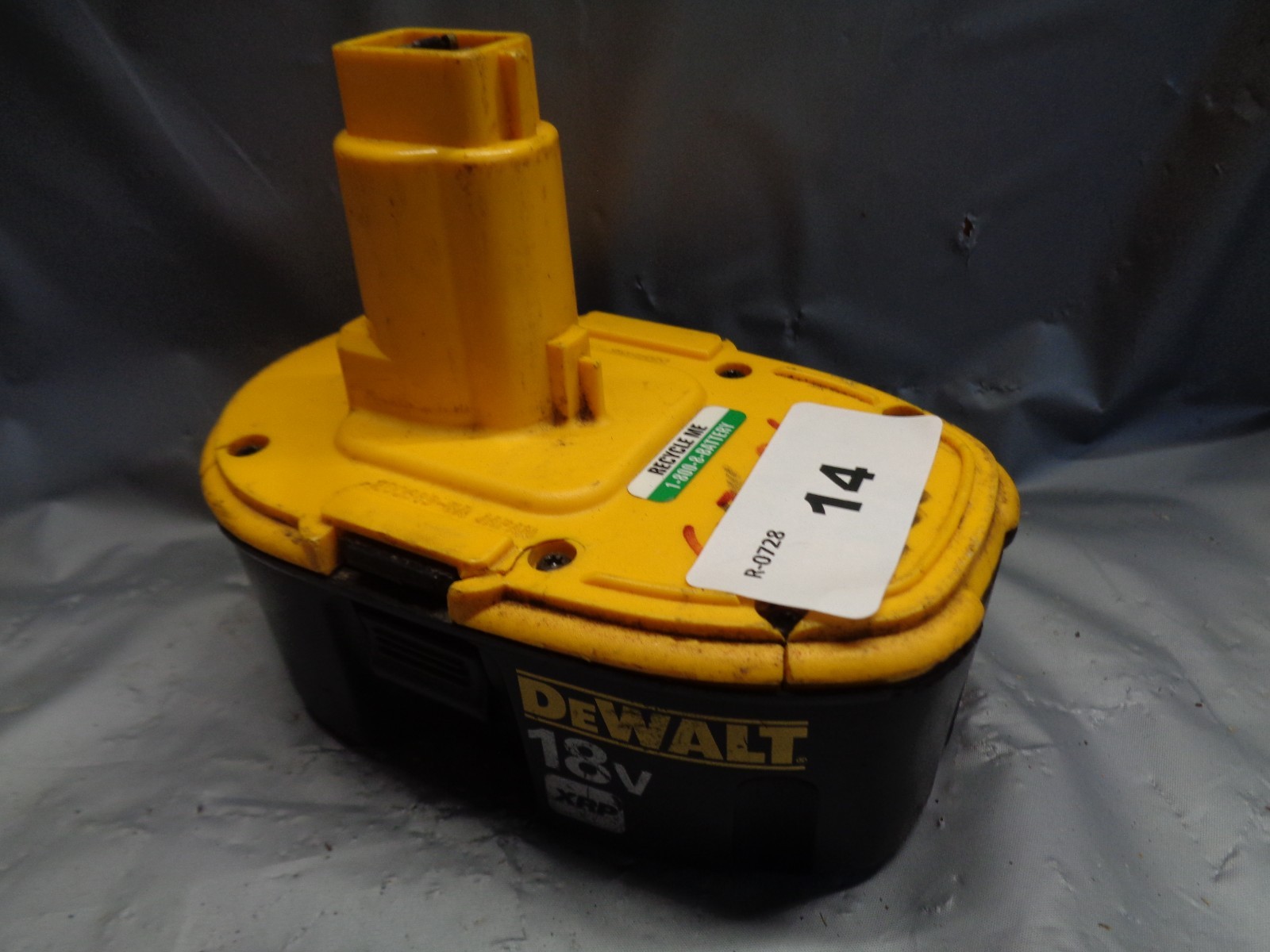 Dewalt XRP DC9096 18 Volt Tye 1 Battery