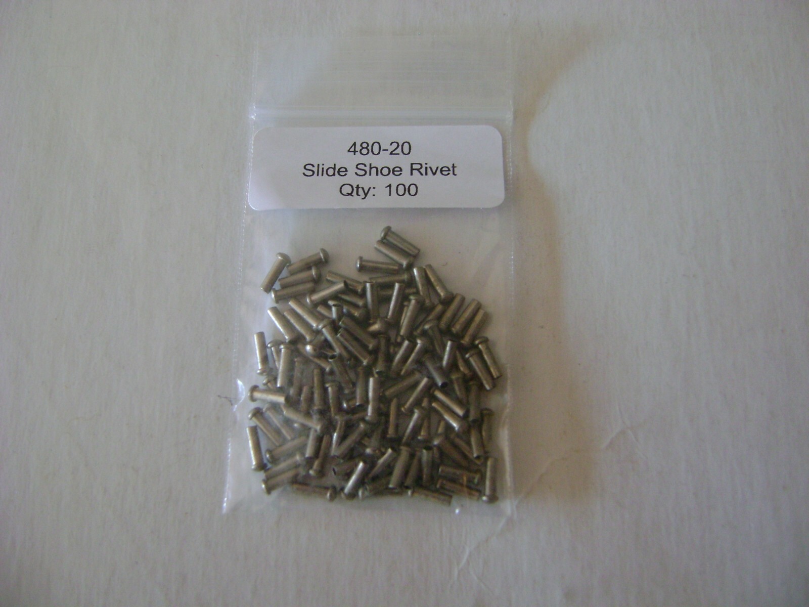 Lionel 480-20 Slide Shoe Rivet (pkg. of 100)