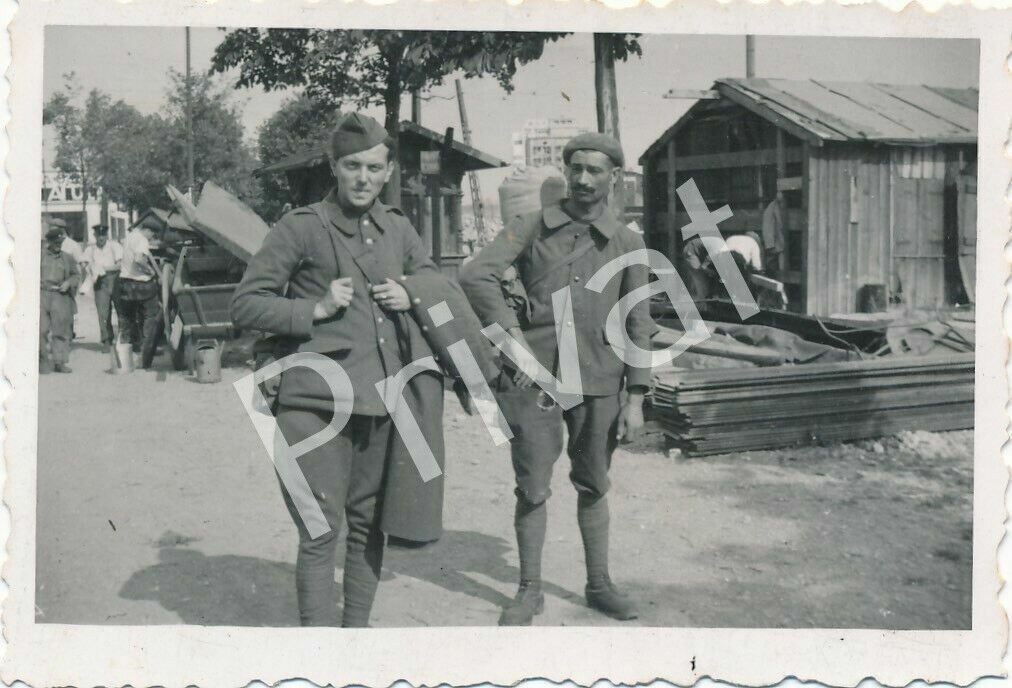 Photo WW II Soldiers from Captivity Strasbourg France A1.42