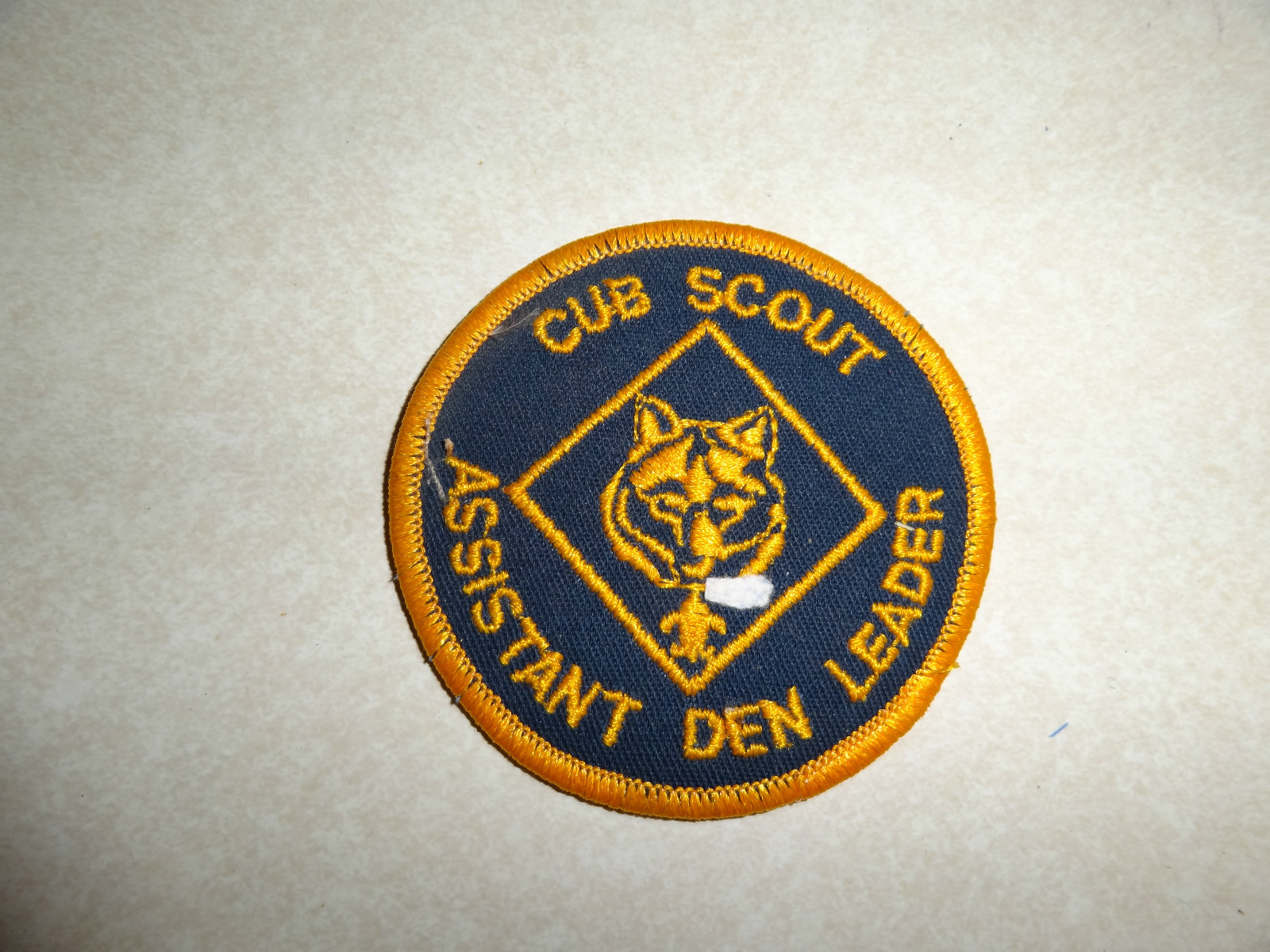 PATCH BOY SCOUTS CUB SCOUT ASSISTANT DEN LEADER VINTAGE OLDER