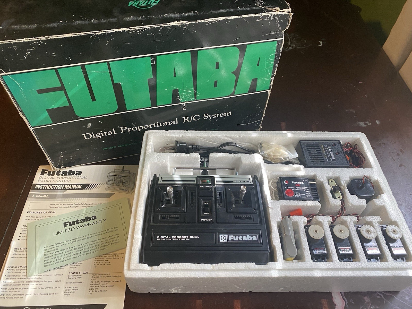 Futaba FP-T4L 4 Channel RC Radio System NOS Complete w/ Box Servos