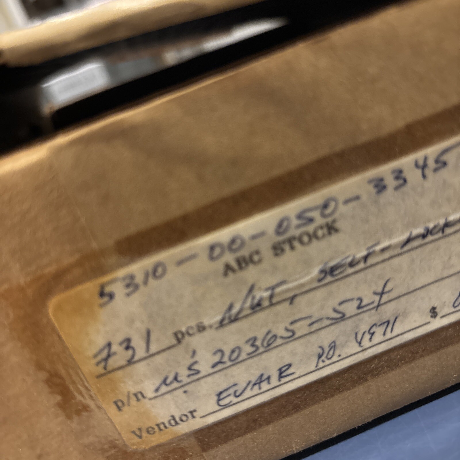 MS20365-524 LYCOMING NUT - .3125-24 UNF-SELF LOCKING LOT OF 25
