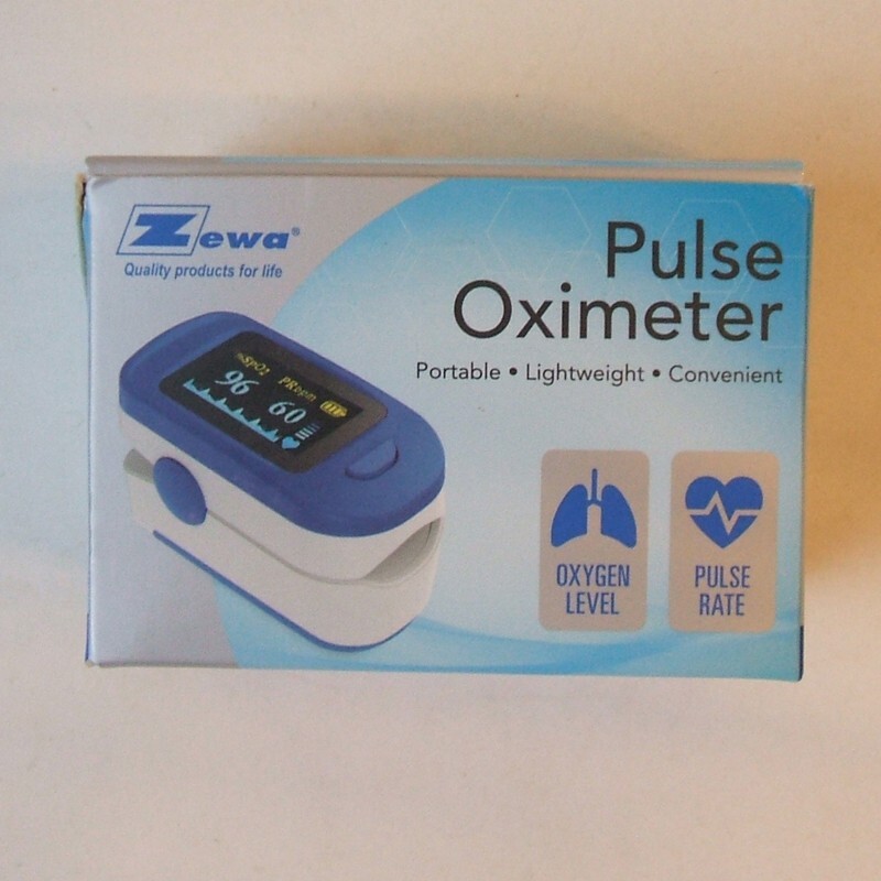 Zewa Finger Pulse Oximeter Portable Model 21601 NIB