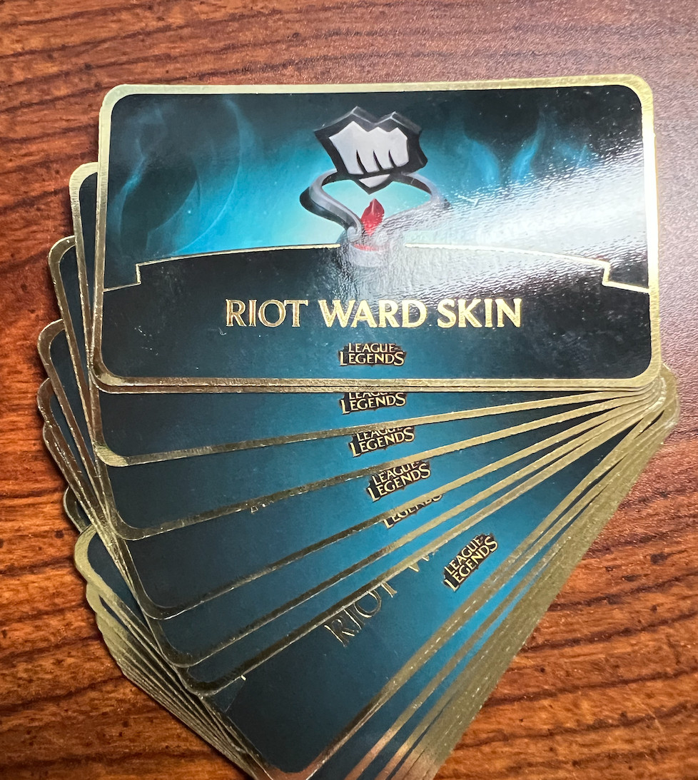 League of Legends Fist Bump Riot Ward Skin Card Code