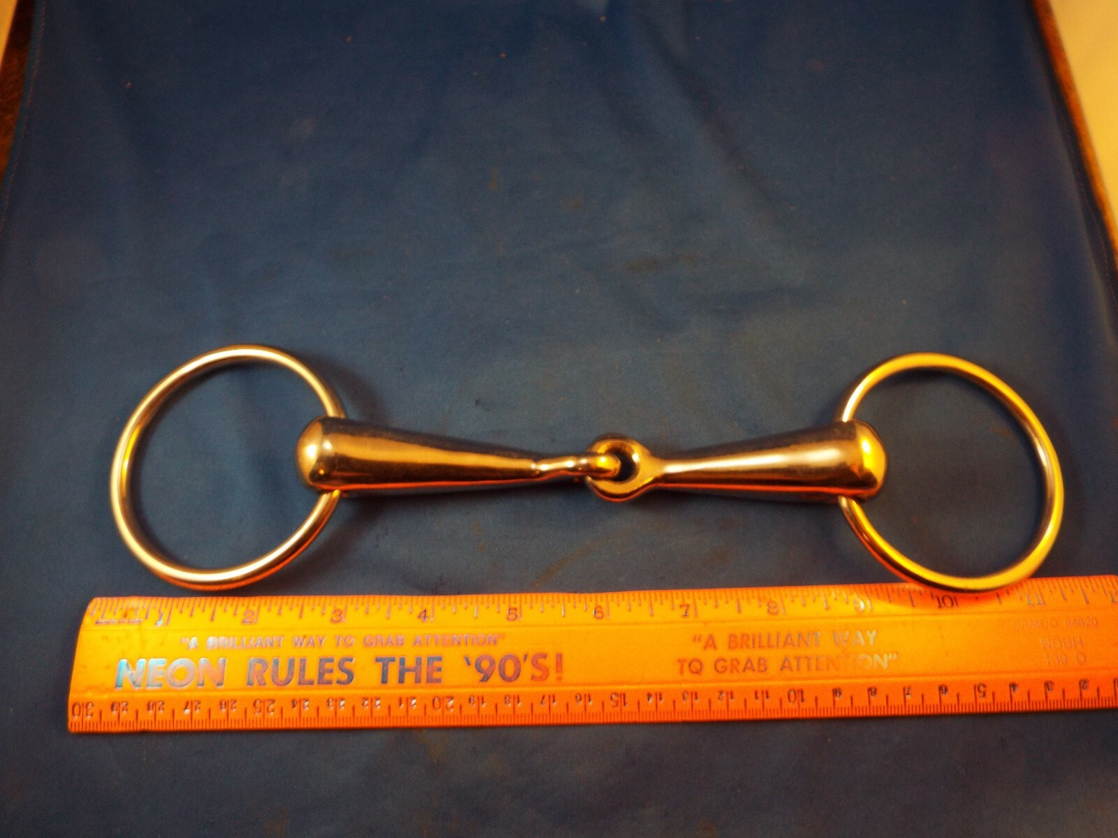 HOLLOW MOUTH LOOSE RING SNAFFLE HORSE BIT