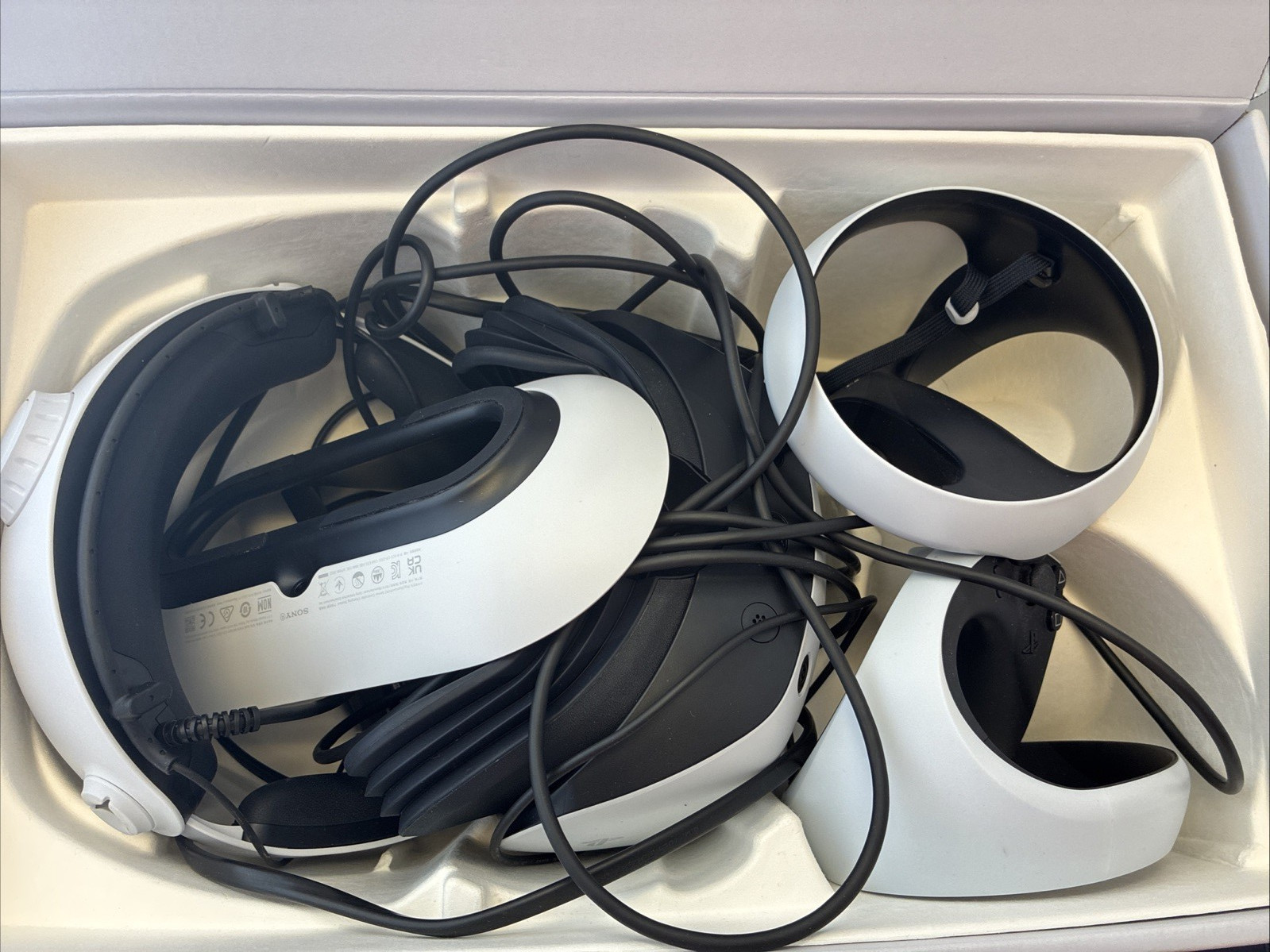 Sony PlayStation VR PSVR2 White CFI-ZVR1