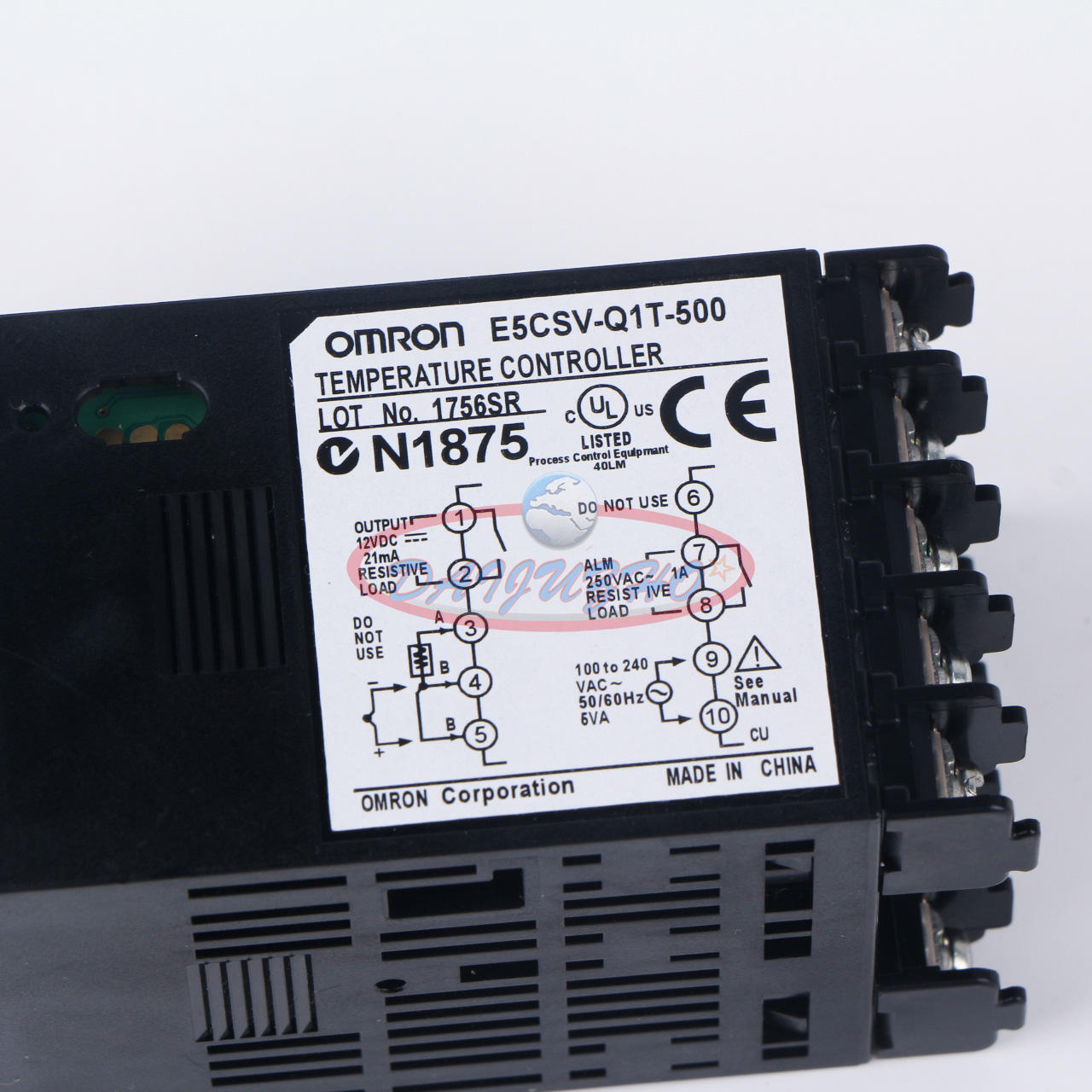ONE NEW OMRON temperature controller E5CSV-Q1T-500