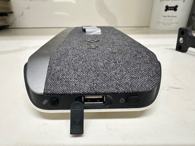 Lot of Poly - Sync 40+ Bluetooth Speakerphone, EagleEye Camera, BT600 USB