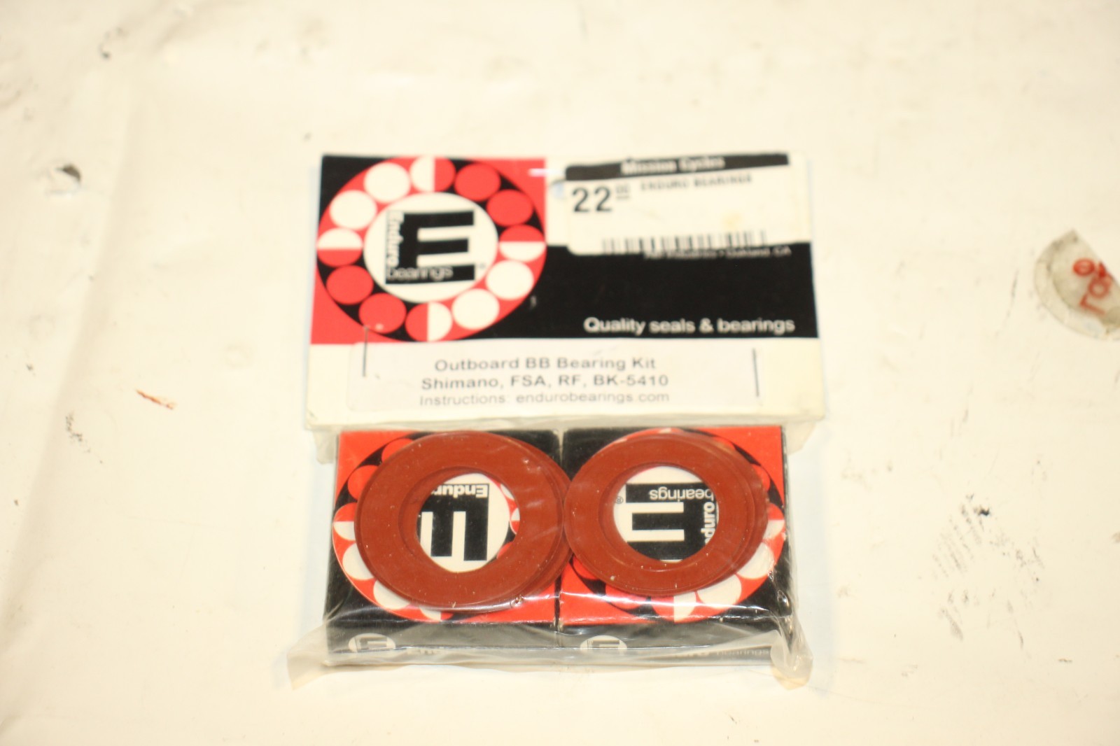 Enduro Bearings Outboard Bottom Bracket Kit BK-5410