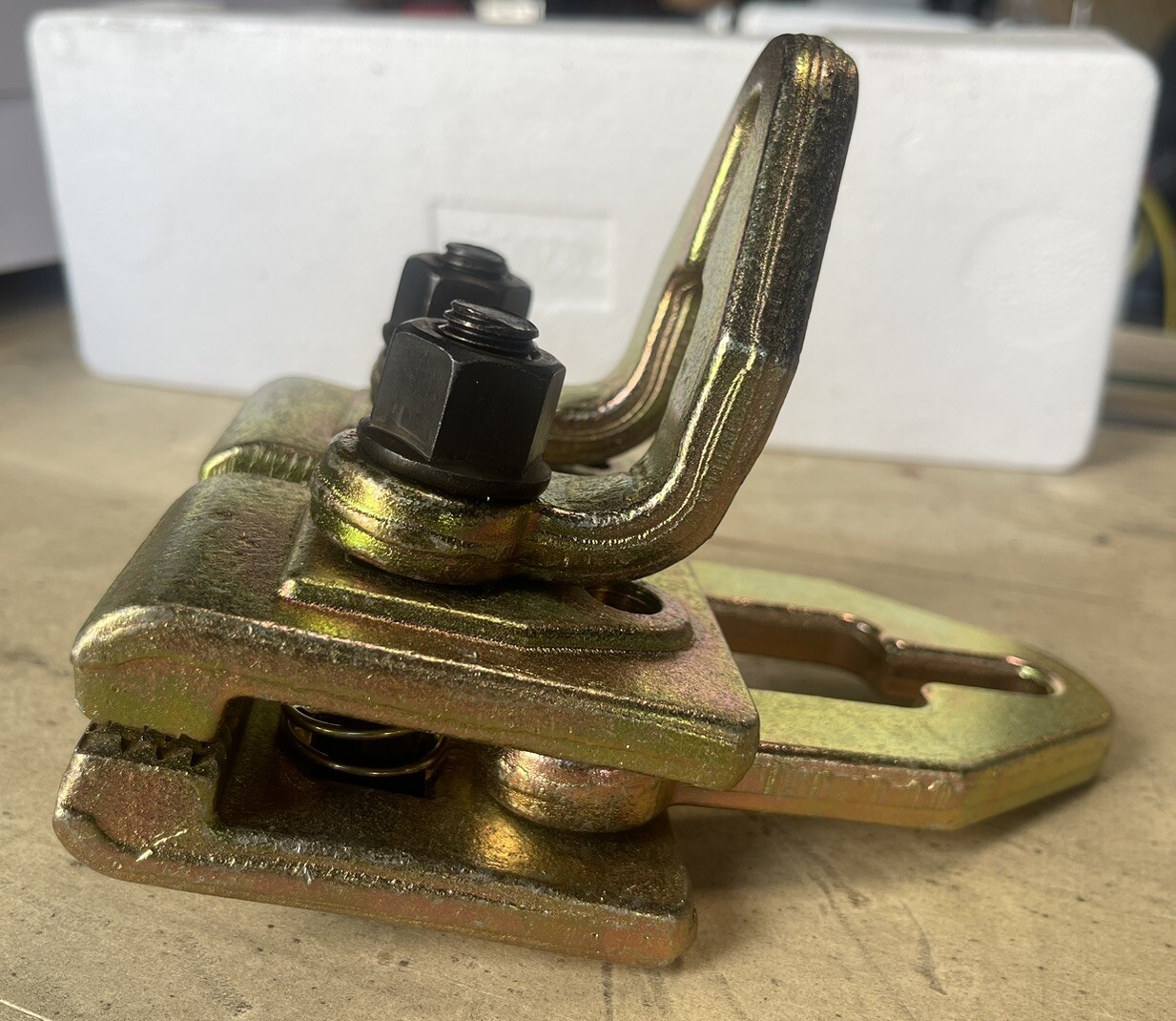 5 Ton Auto Body Frame Dent Puller Clamp H-D 2-way Single Rack Clamps Pulling