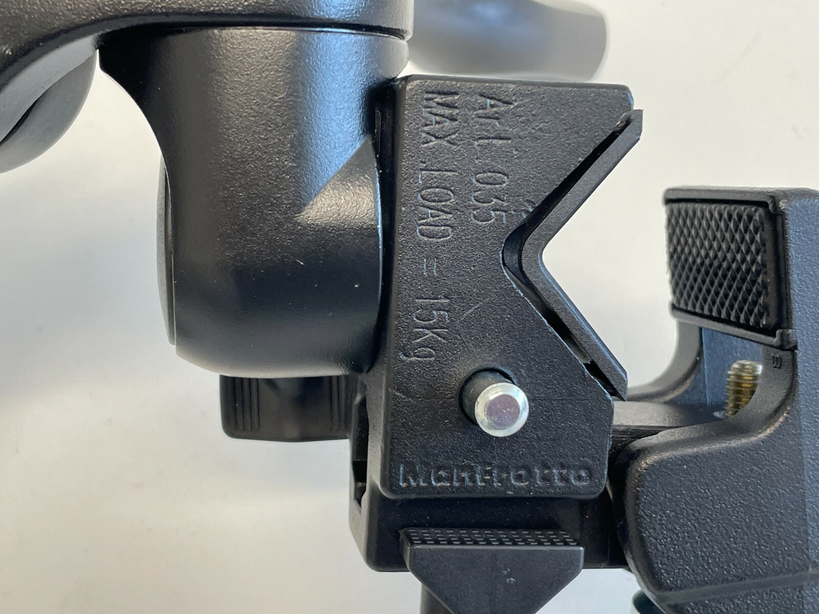 PP7: Silk / Manfrotto Tripod Camera Attachment