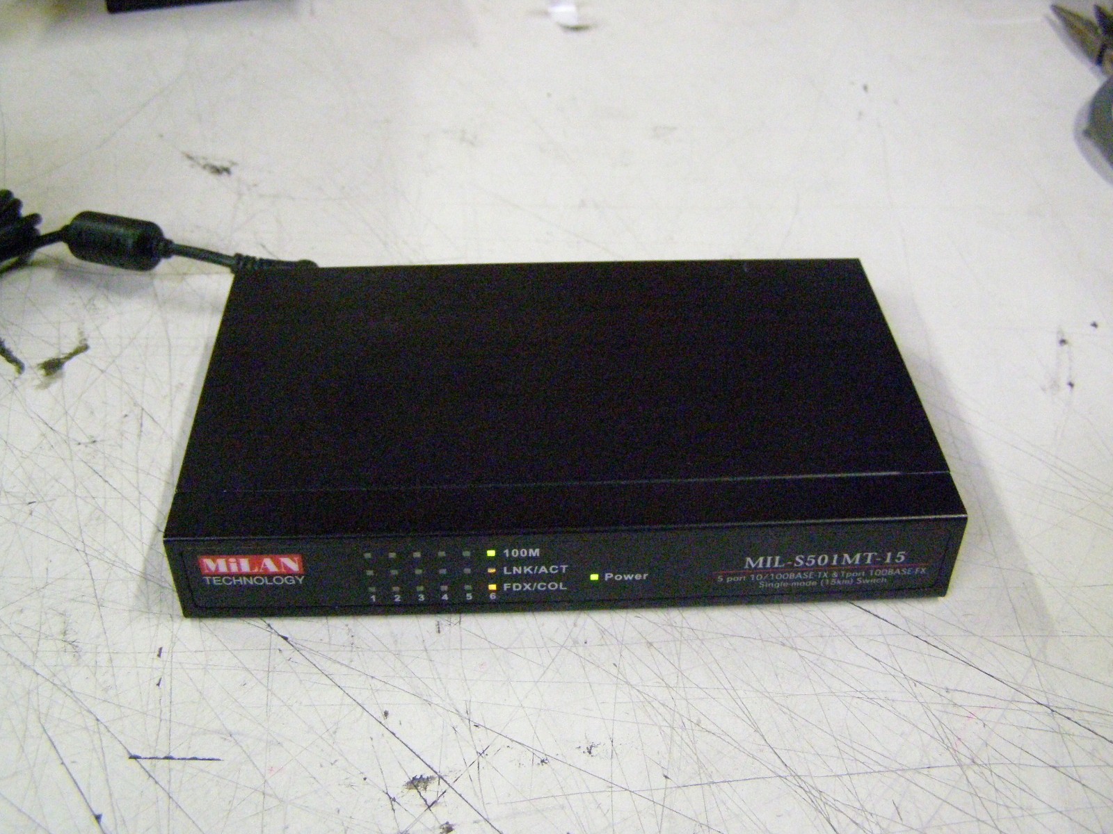 MILAN SINGLE MODE 15KM SWITCH MIL S501MT 15 100Base-Fiber to 100TX