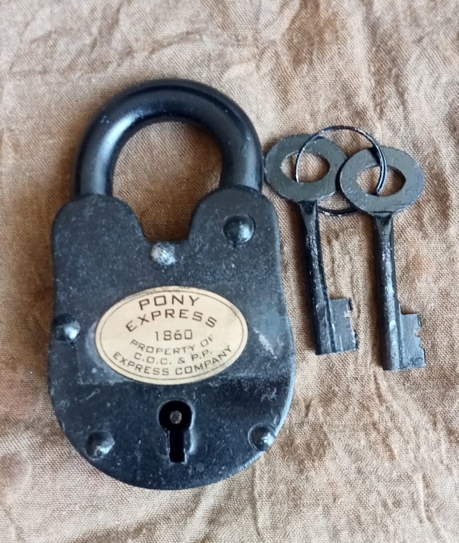 Pony Express Padlock 4'' Cast Iron Black Finish with 2 Keys Functional Lock