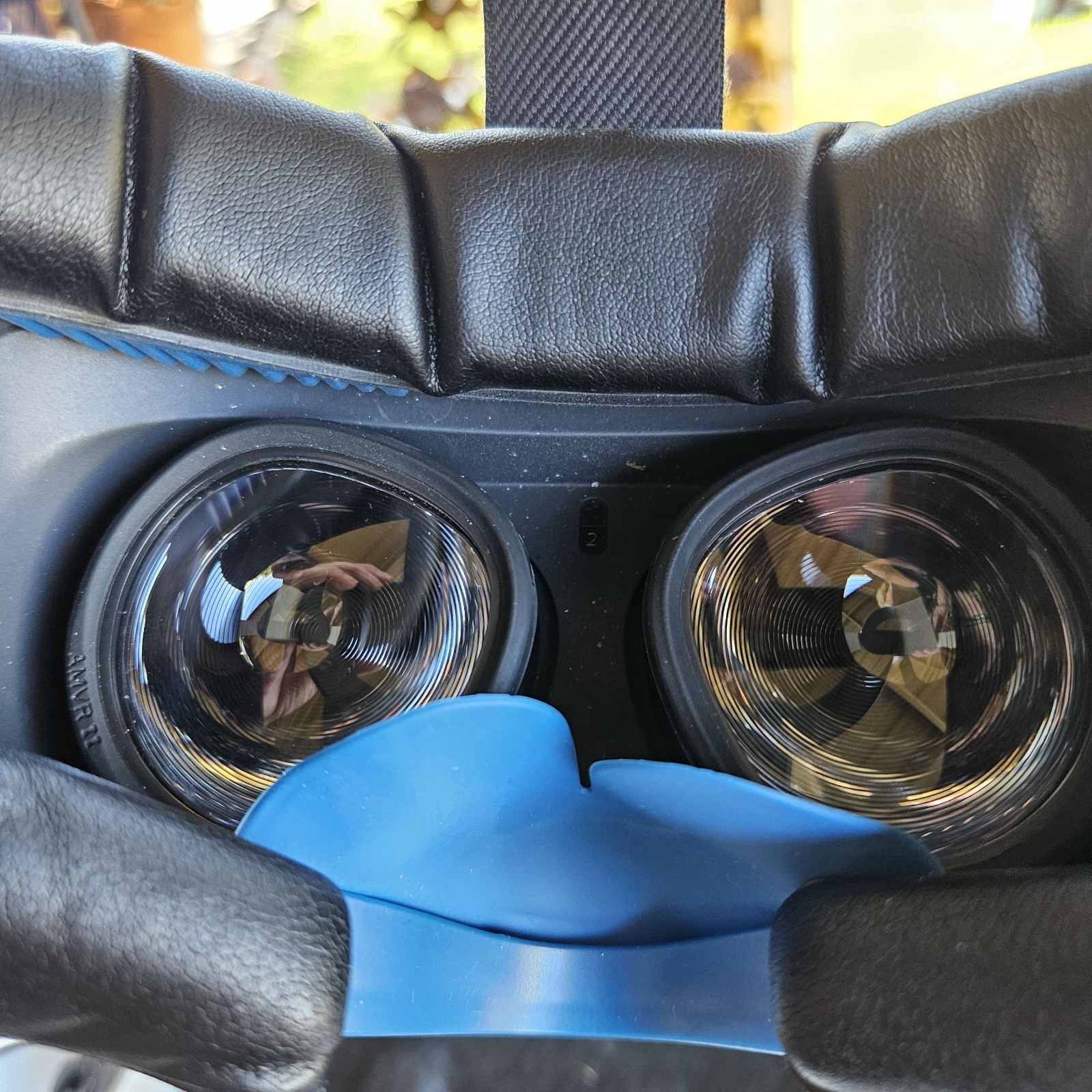 Meta Oculus Quest 2 128GB Advanced All-In-One VR Headset Battery Pack Hard Case