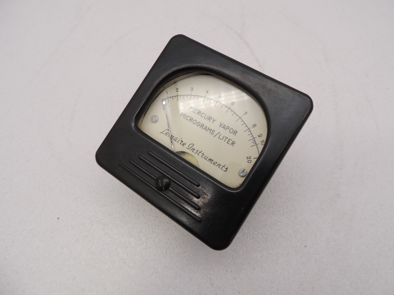 Vintage Lemaire Instruments 6cm Panel Meter 20µa FS w/ Mounting Hardware
