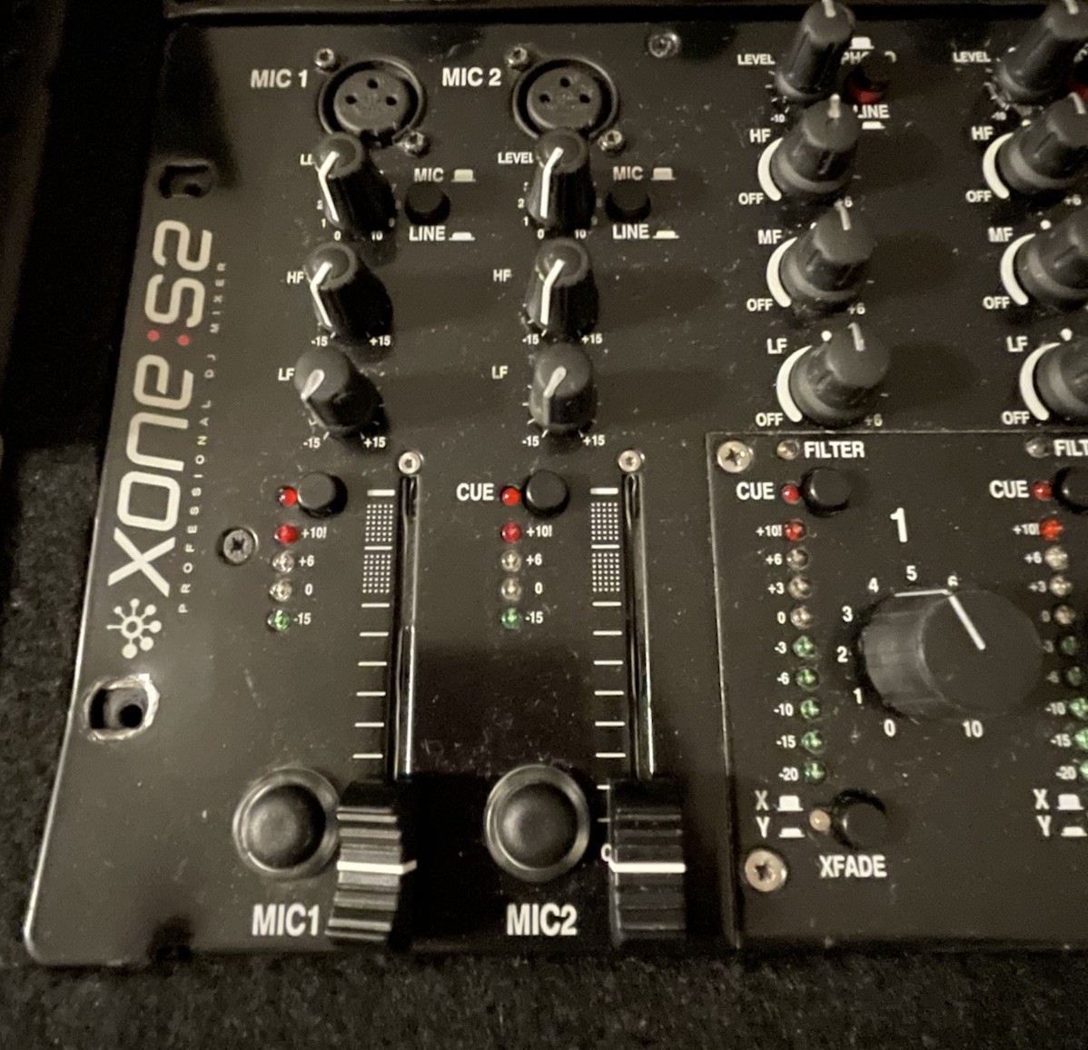 ALLEN & HEATH XONE S2 Rotary DJ Mixer