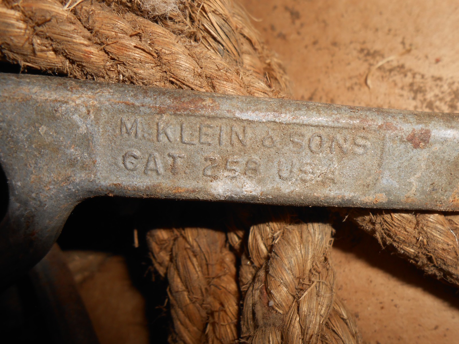 vintage lineman wire puller Klein