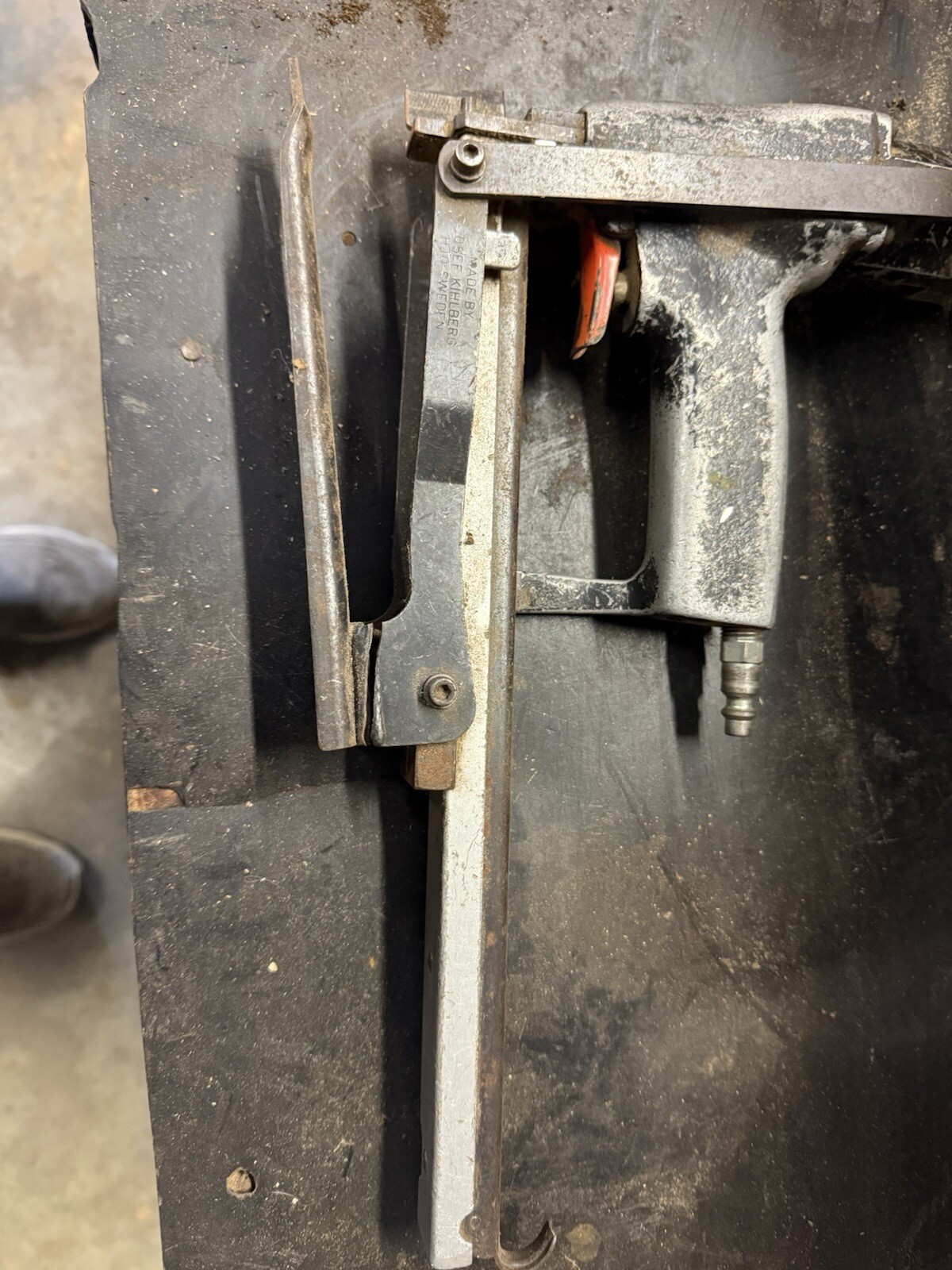 Duo Fast 1100 Series Pneumatic Stapling Pliers