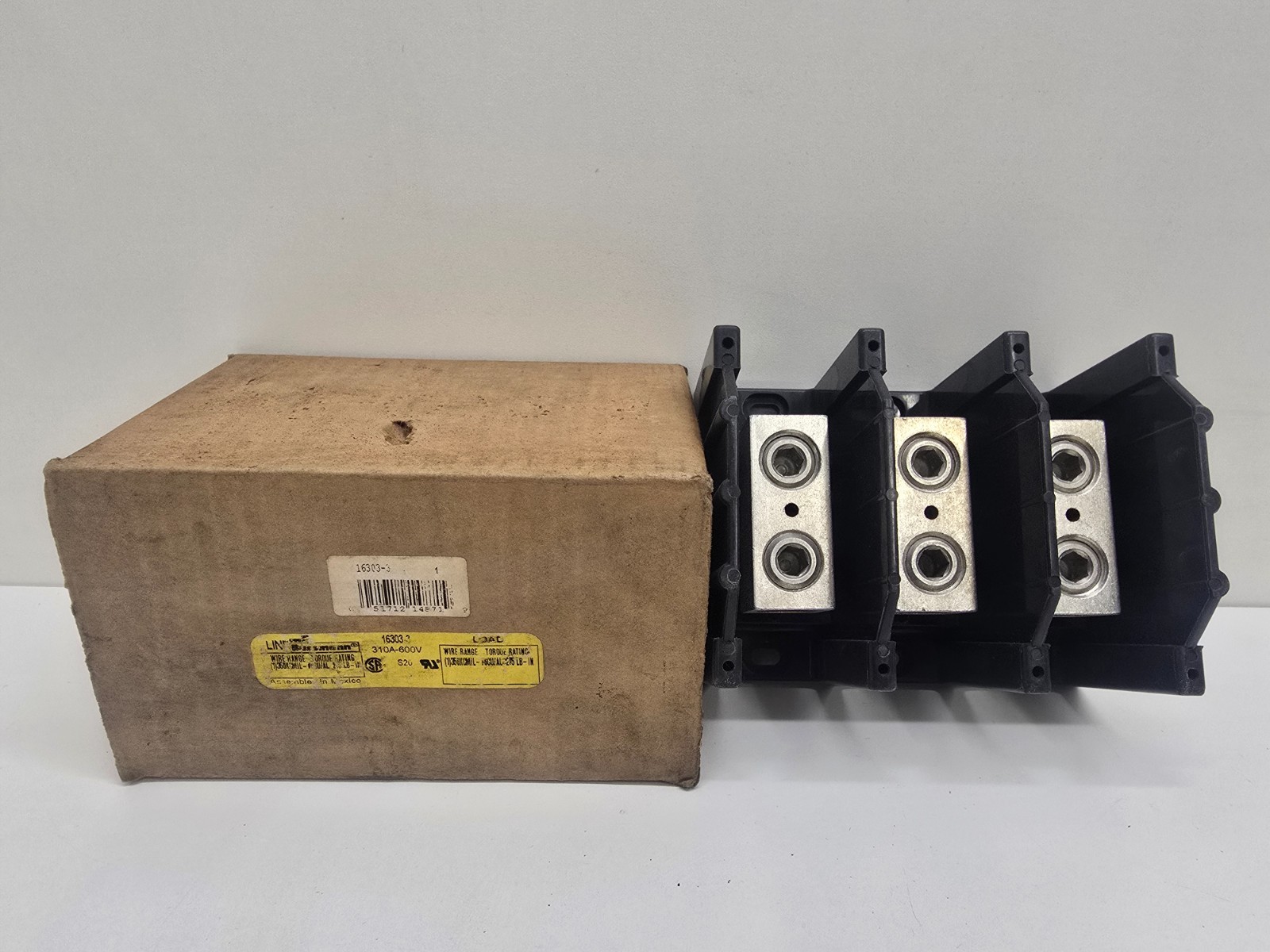 NEW IN BOX! BUSSMANN 3-POLE 310A POWER DISTRIBUTION BLOCK 16303-3