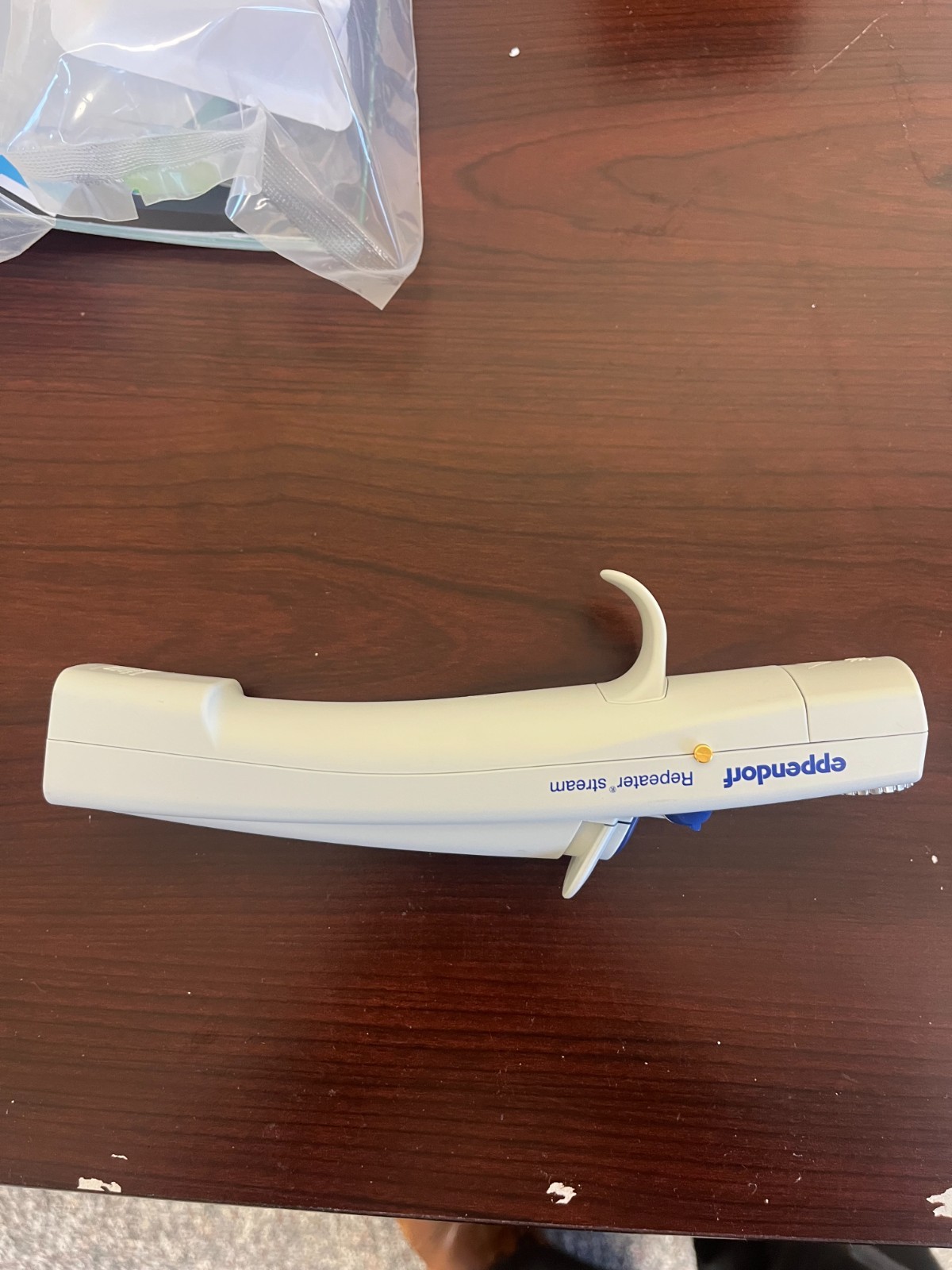 Eppendorf Repeater Stream Electronic Digital Pipette