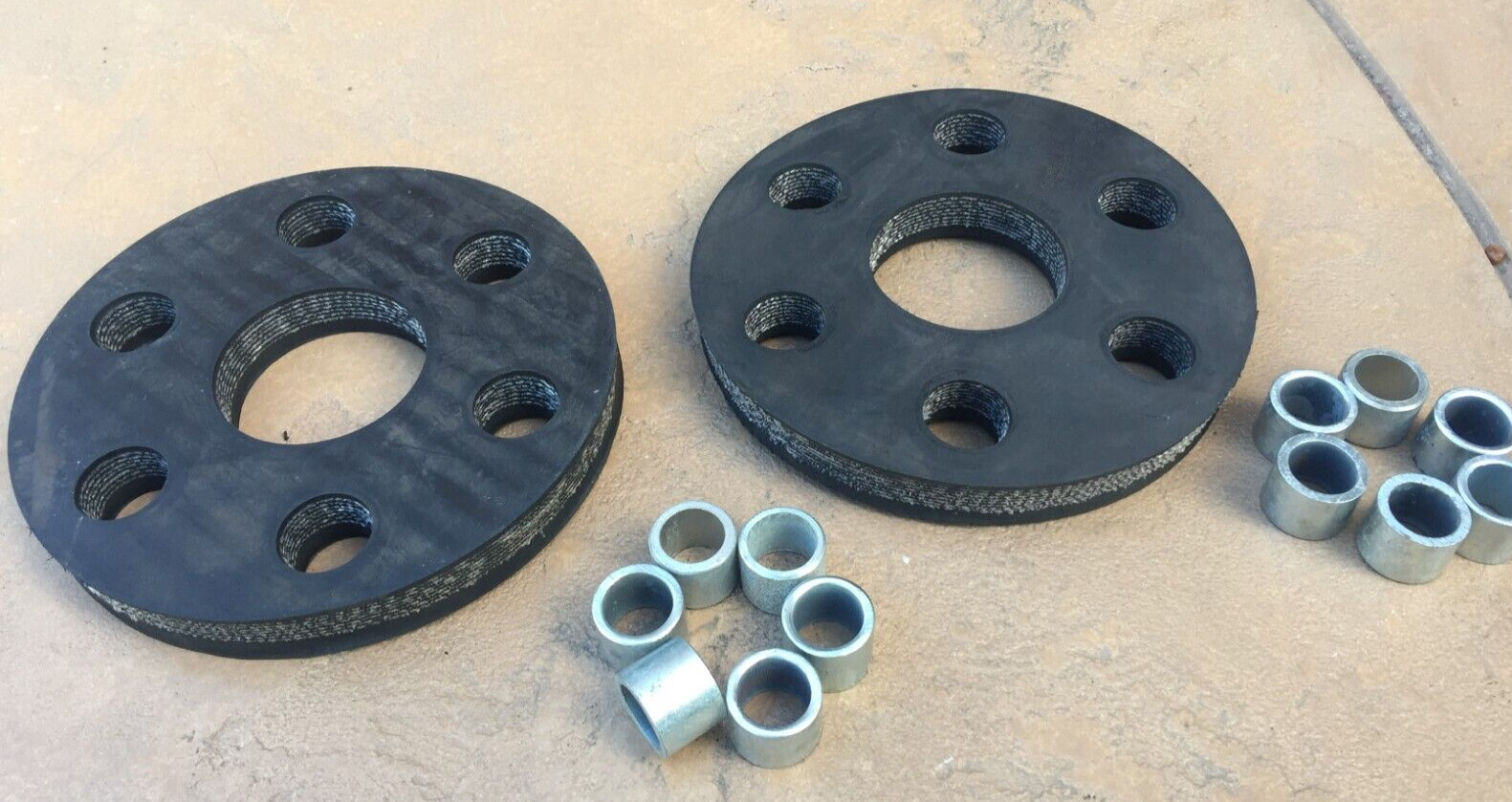 Set of 2 11374 BUSH HOG rotary cutter flex coupler rubber discs w bushing