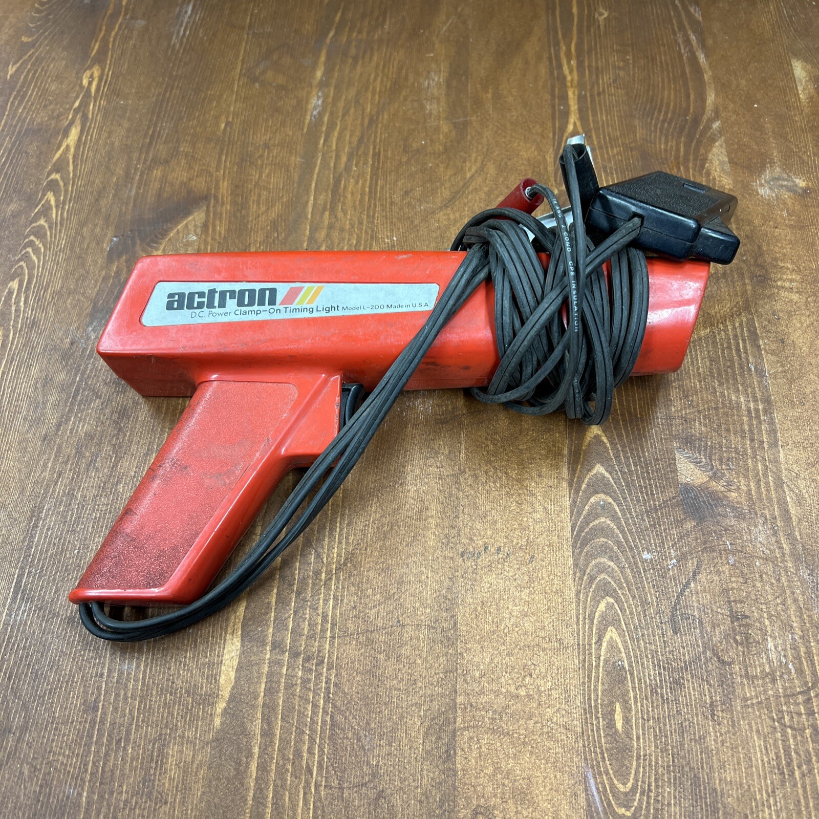 Vintage Actron Model L-200 Inductive DC Power ClampOn Timing Light (MADE in USA)