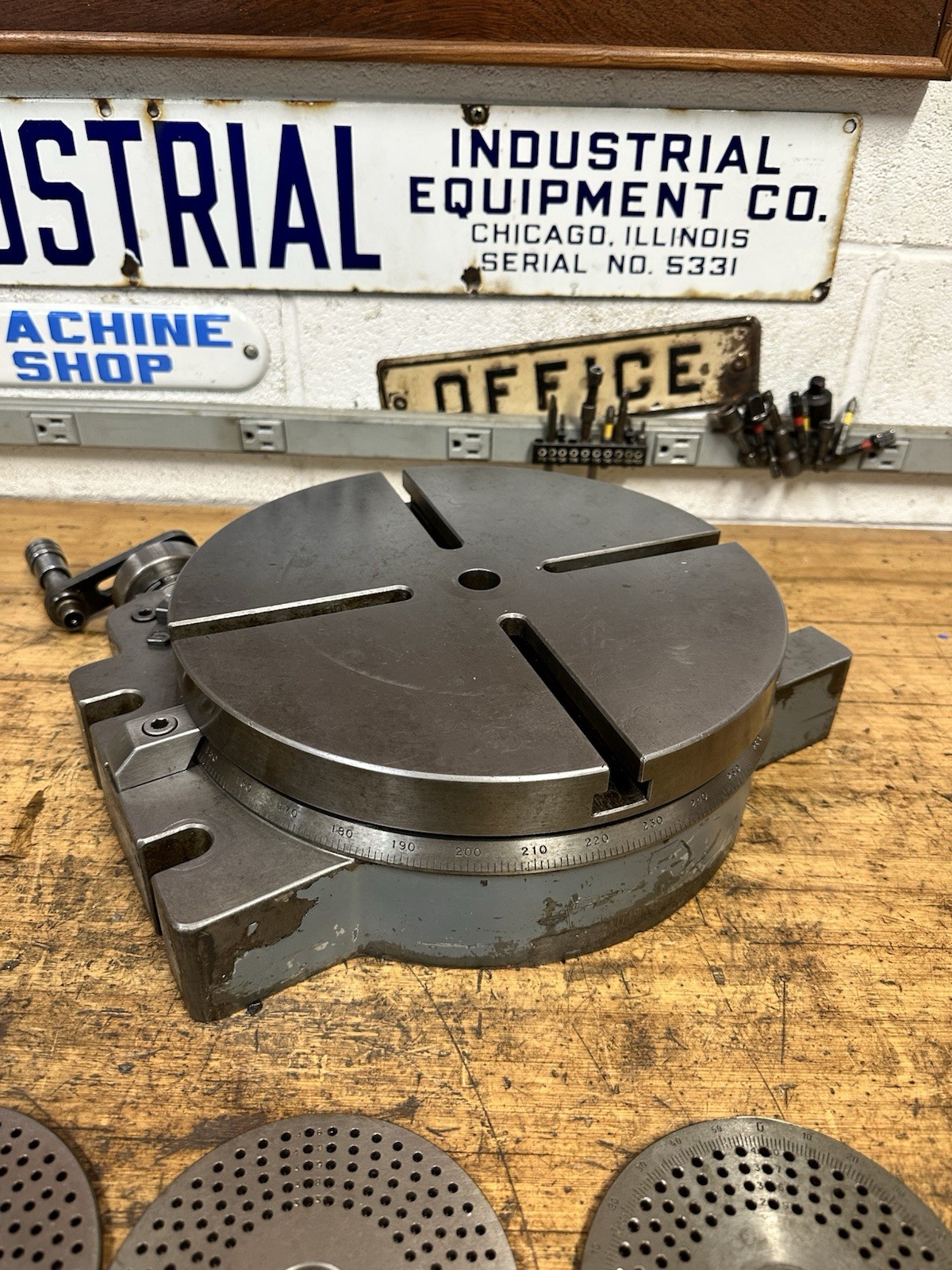 Aciera SWISS Rotary Table Dividing Head For Milling Machine