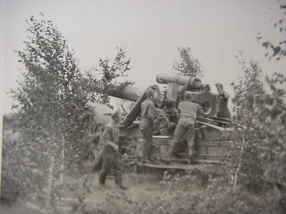 WW2 German Soldiers with Artillery, WWII Germany World War Two Wehrmacht