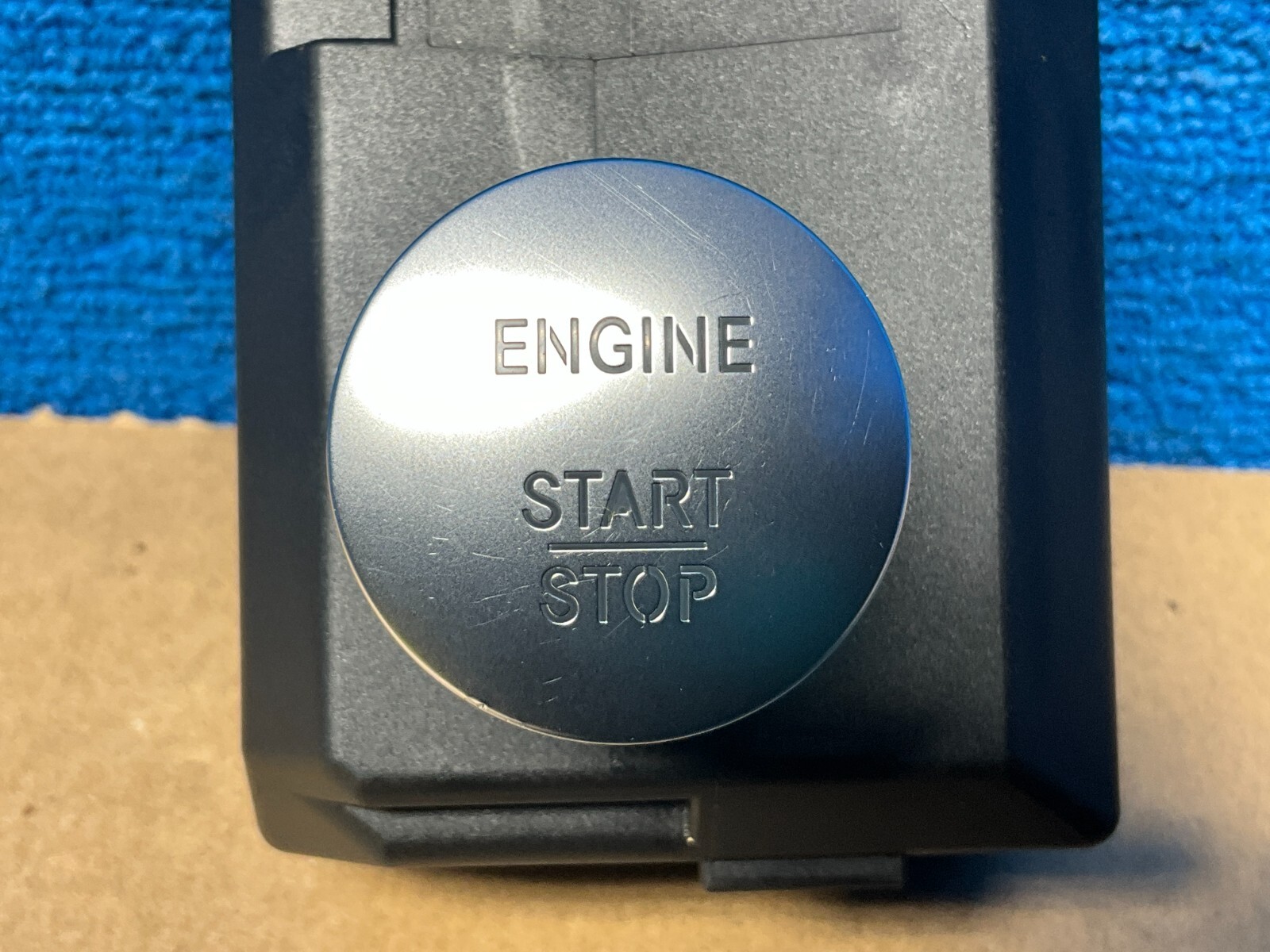 2013 - 2019 MERCEDES GL550 X166 IGNITION POWER ENGINE START SWITCH MODULE OEM