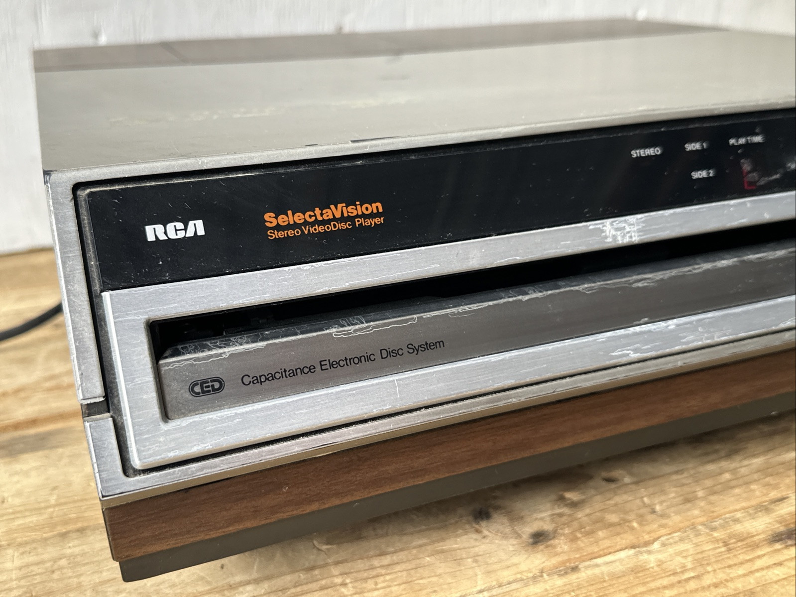 RCA SelectaVision Video Disc SGT 200 Player & Discs