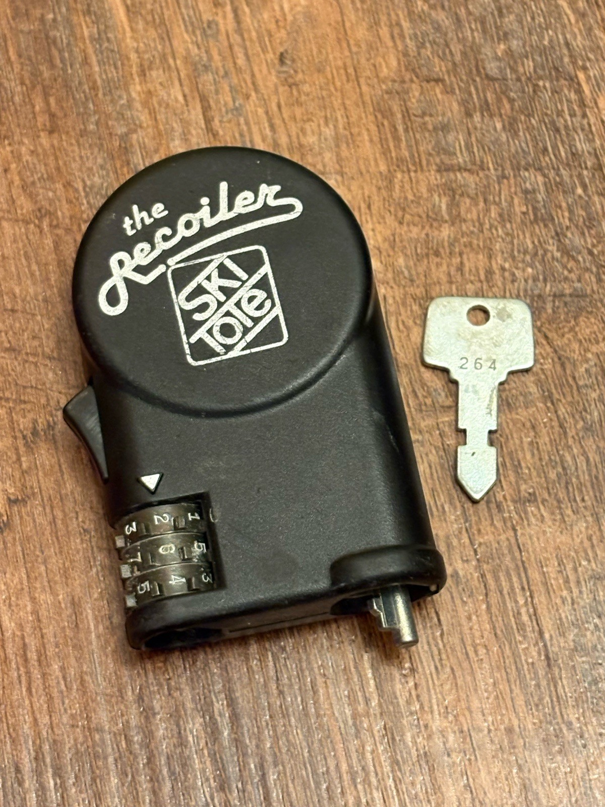 Vintage Ski Tote The Recoiler Retractable Cable Lock 3-Digit Combination