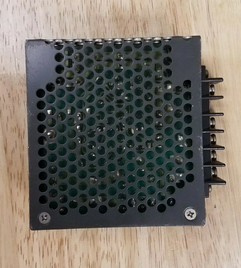 (N) LAMBDA / POWER SUPPLY Ref: ES-8-5 / MAX DC 3.0A / (B526a)