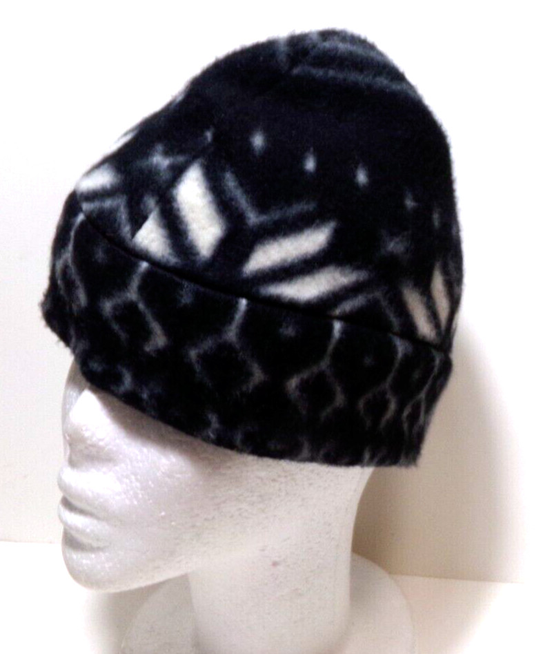 BLACK / WHITE PATTERN POLAR FLEECE BEANIE / SKULL CAP WINTER HAT h88cr