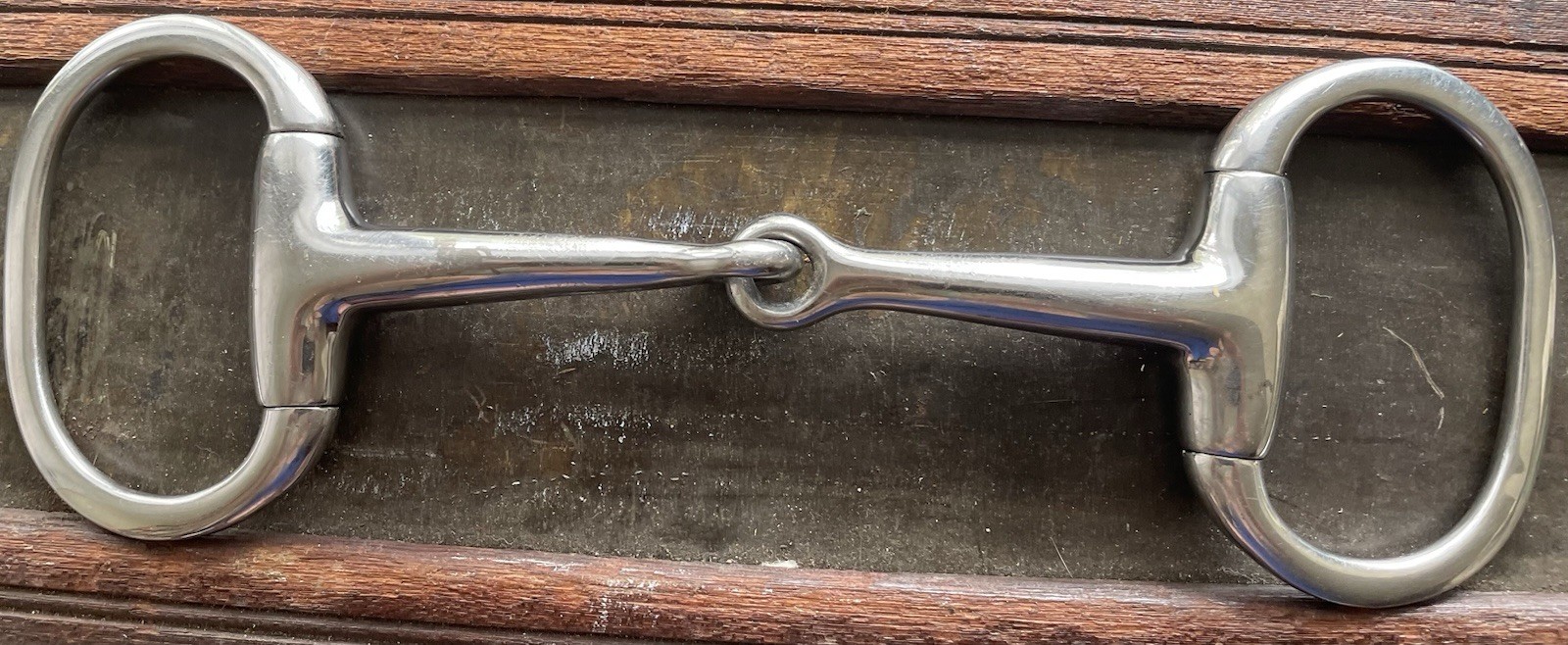Solid Eggbutt Snaffle 5” excellent condition state line Horse etched on bit