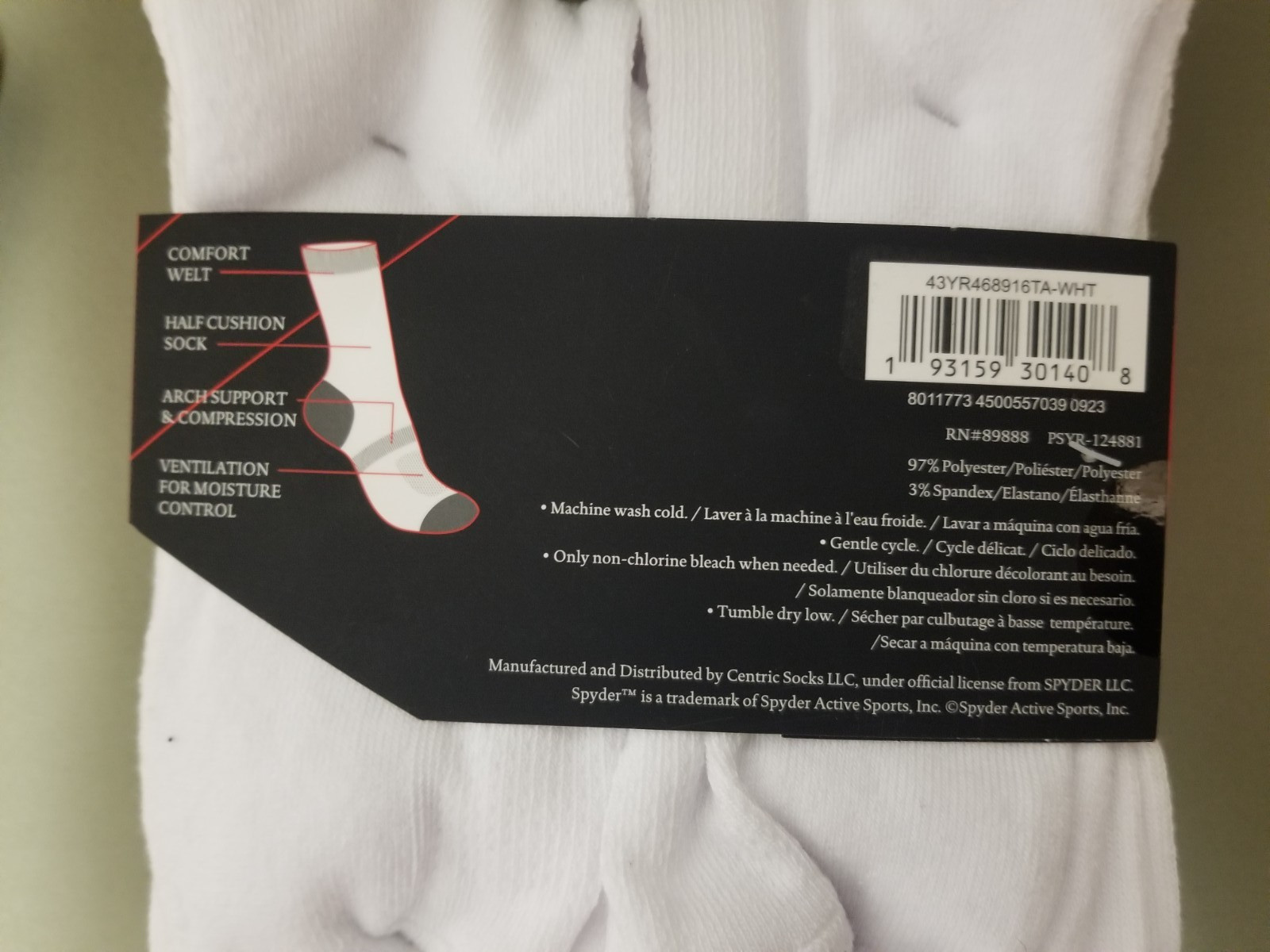 New Spyder Mens 6 Pair Half Cushion Crew Socks.