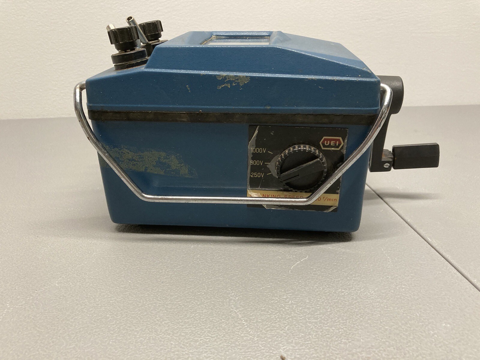 UEI Test Instruments IRT20 Insulation Resistance Tester