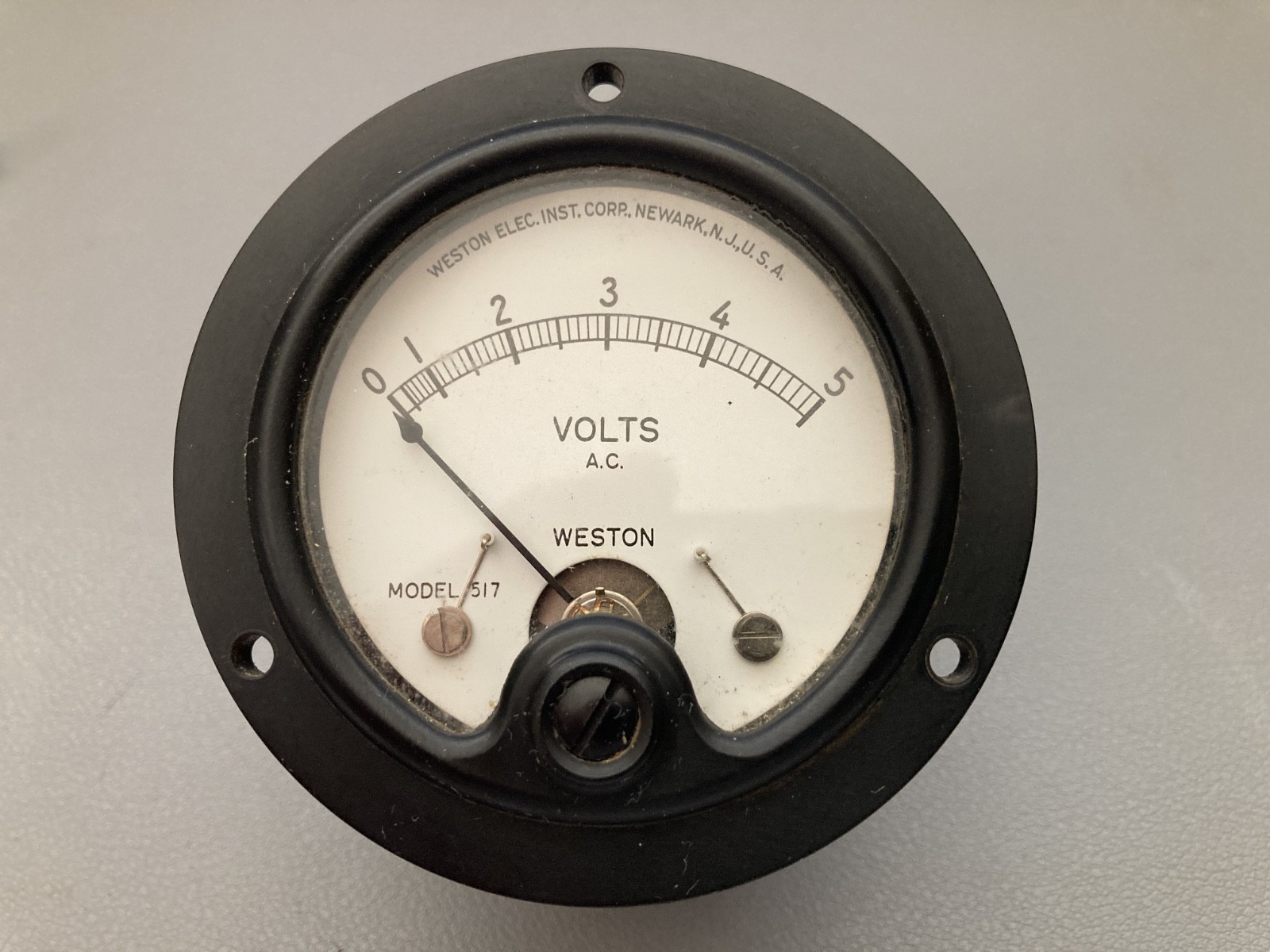 Weston Electrical Model 517 AC Voltmeter - vintage - Newark NJ, USA