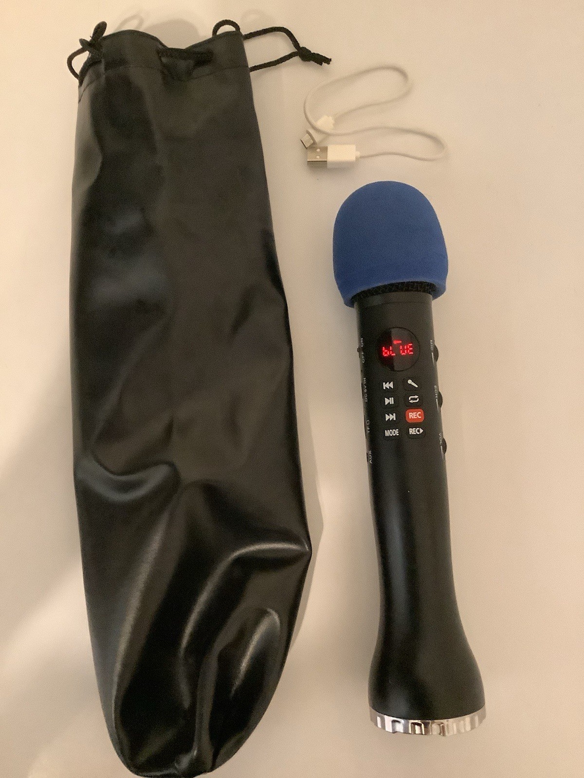Bluetooth Microphone Karaoke Speaker I-598 Works Great Preowned