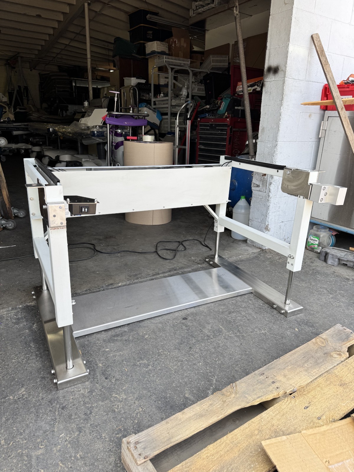 NUAIRE NU-400-141 MOTORIZED BASE STAND WITH LEGS