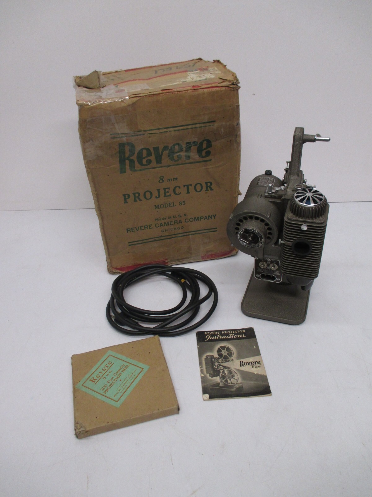 Vtg c1940s Revere Model 85 8mm Film Movie Projector W/ Manual & Box Works