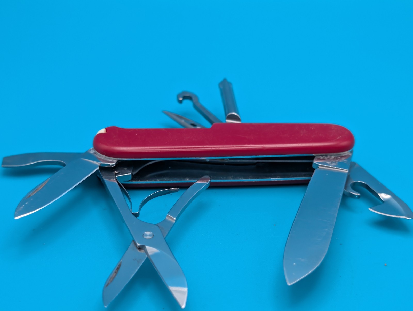 Victorinox Super Tinker Swiss Army Knife Multi Tool Red!